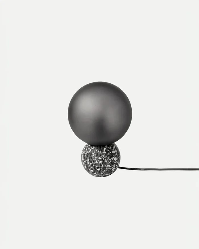 8 Table Lamp - Image 4