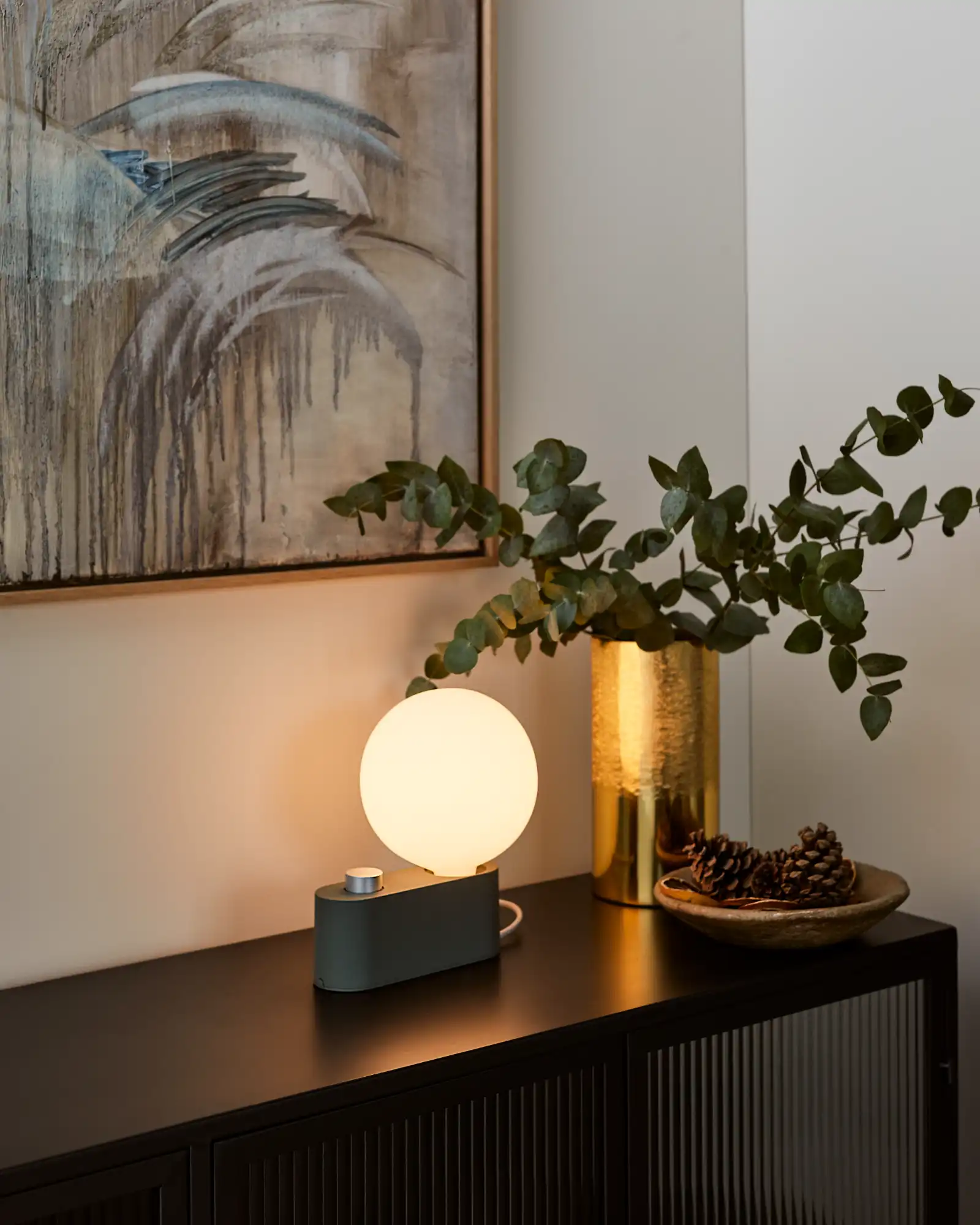 Alumina Table Lamp - Image 4