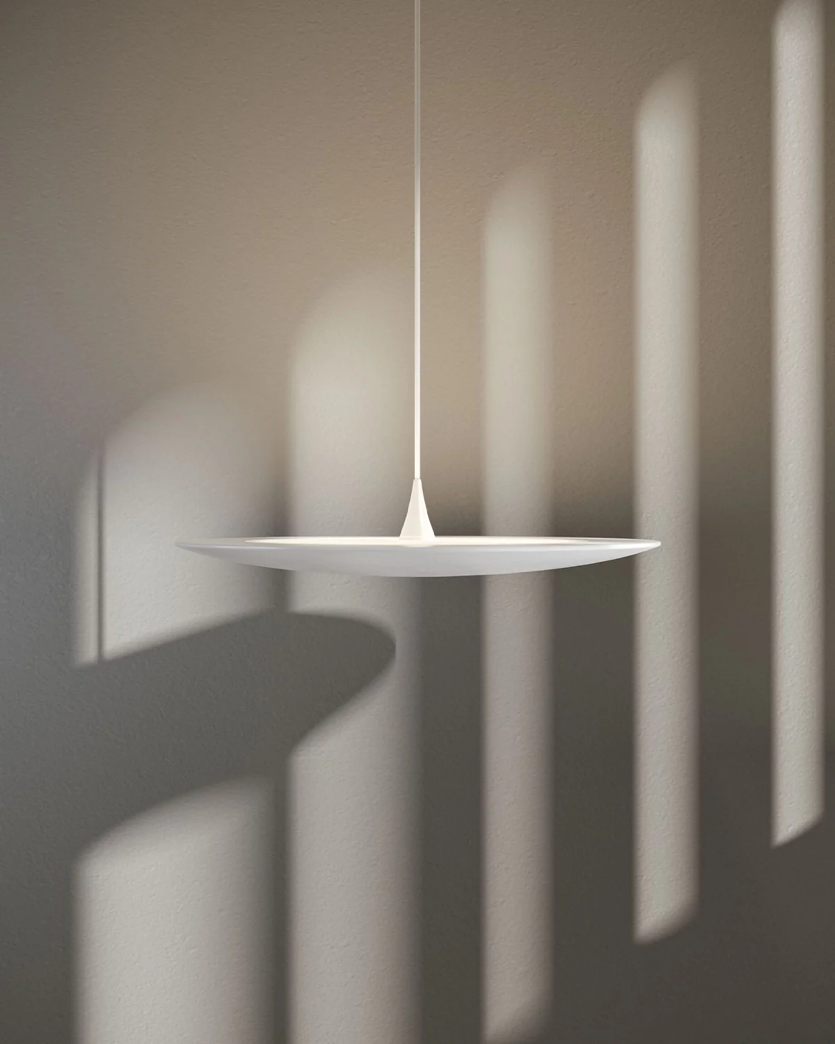 Blanco Puro Pendant Light