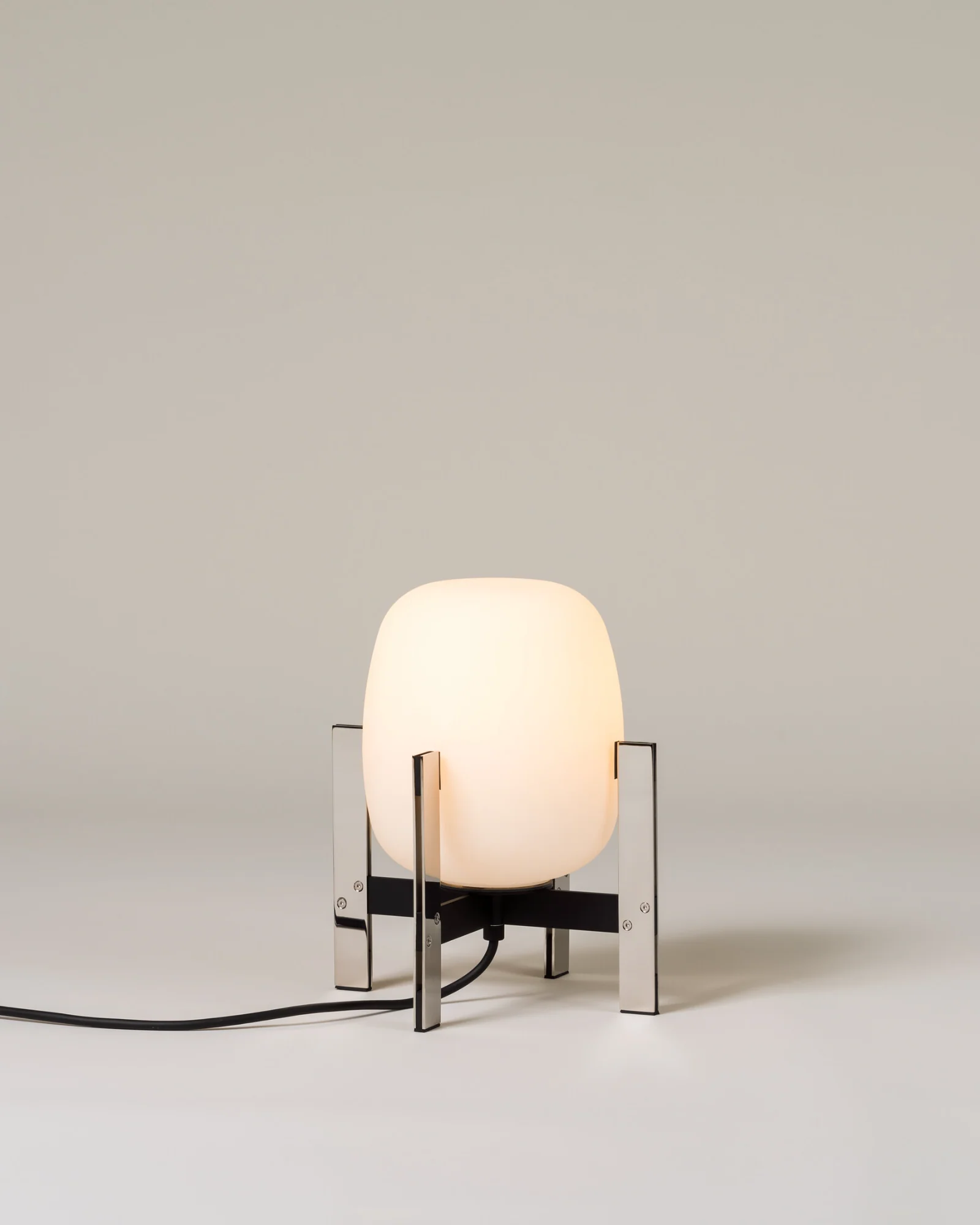 Cestita Metálica Table Lamp - Image 5