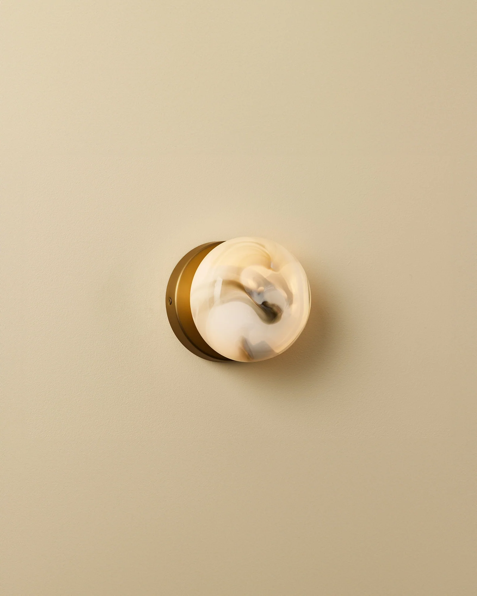 Colourscape Mist Wall light - Image 3