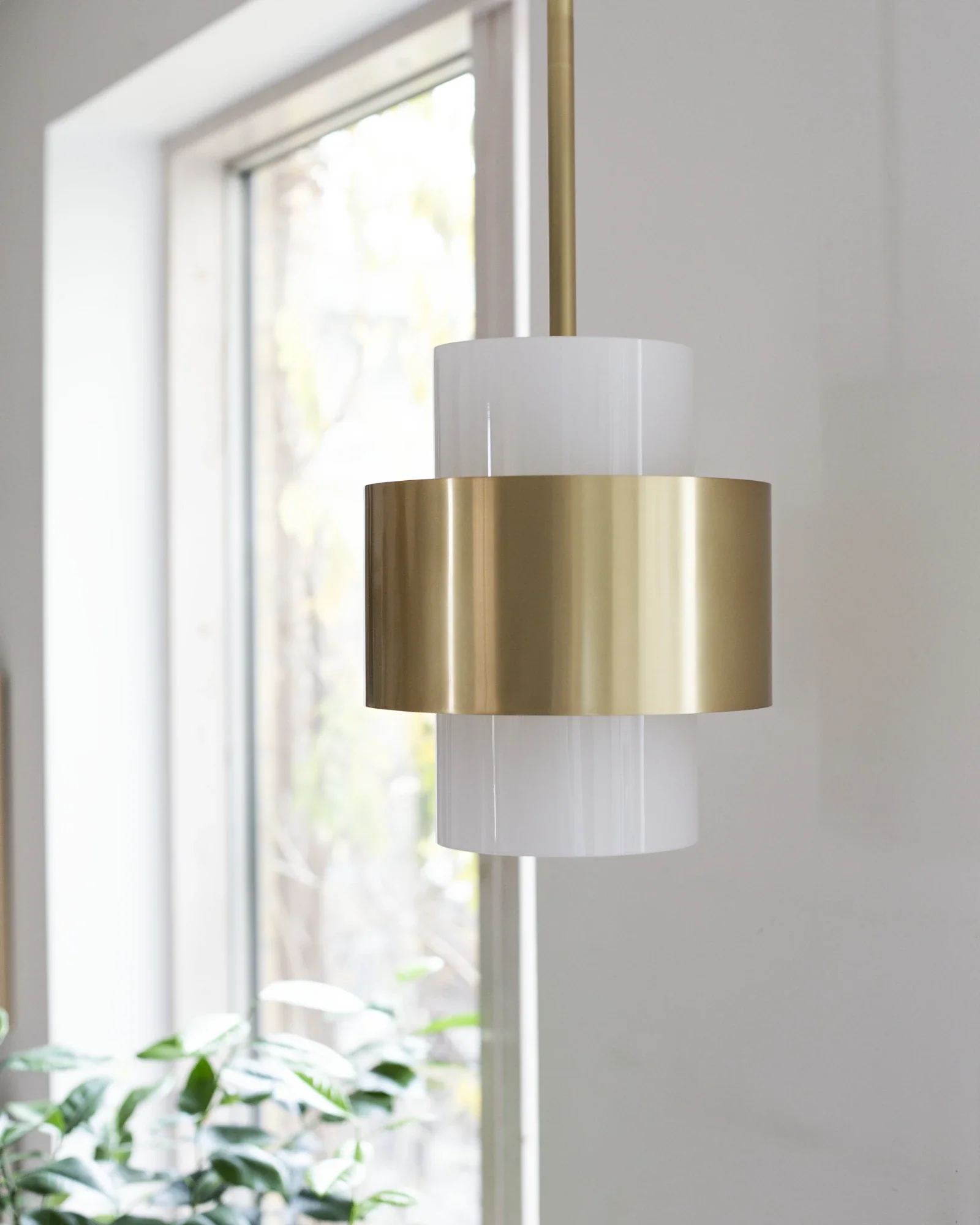 Corinth Pendant Light - Image 3