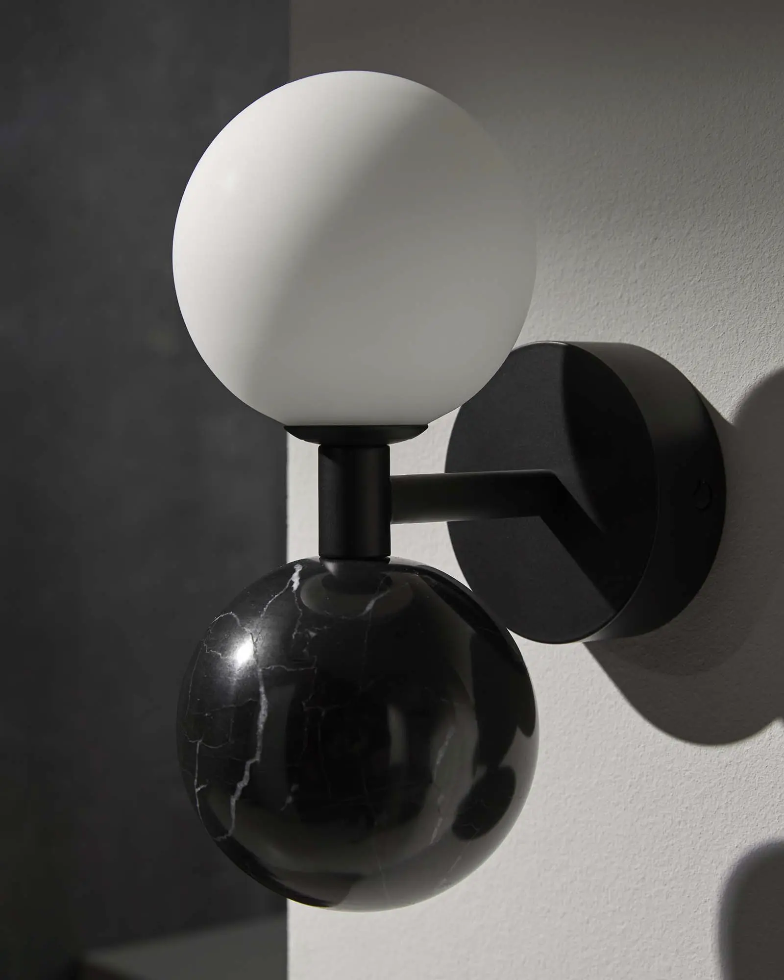 Dalt Wall Light - Image 4