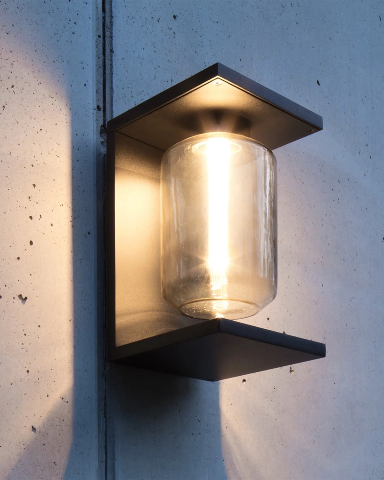Dia Wall Light - Image 3