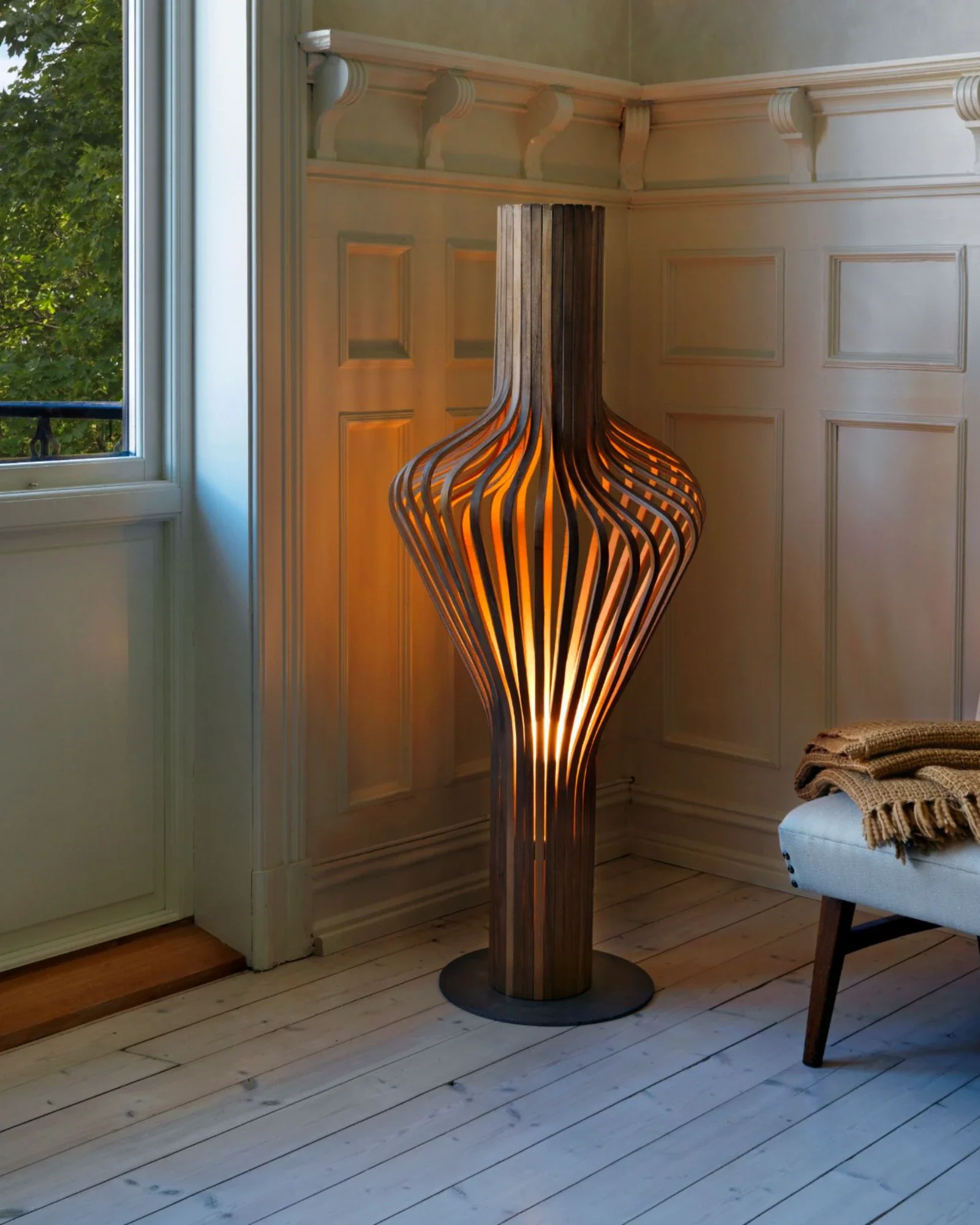 Diva Floor Lamp - Image 3