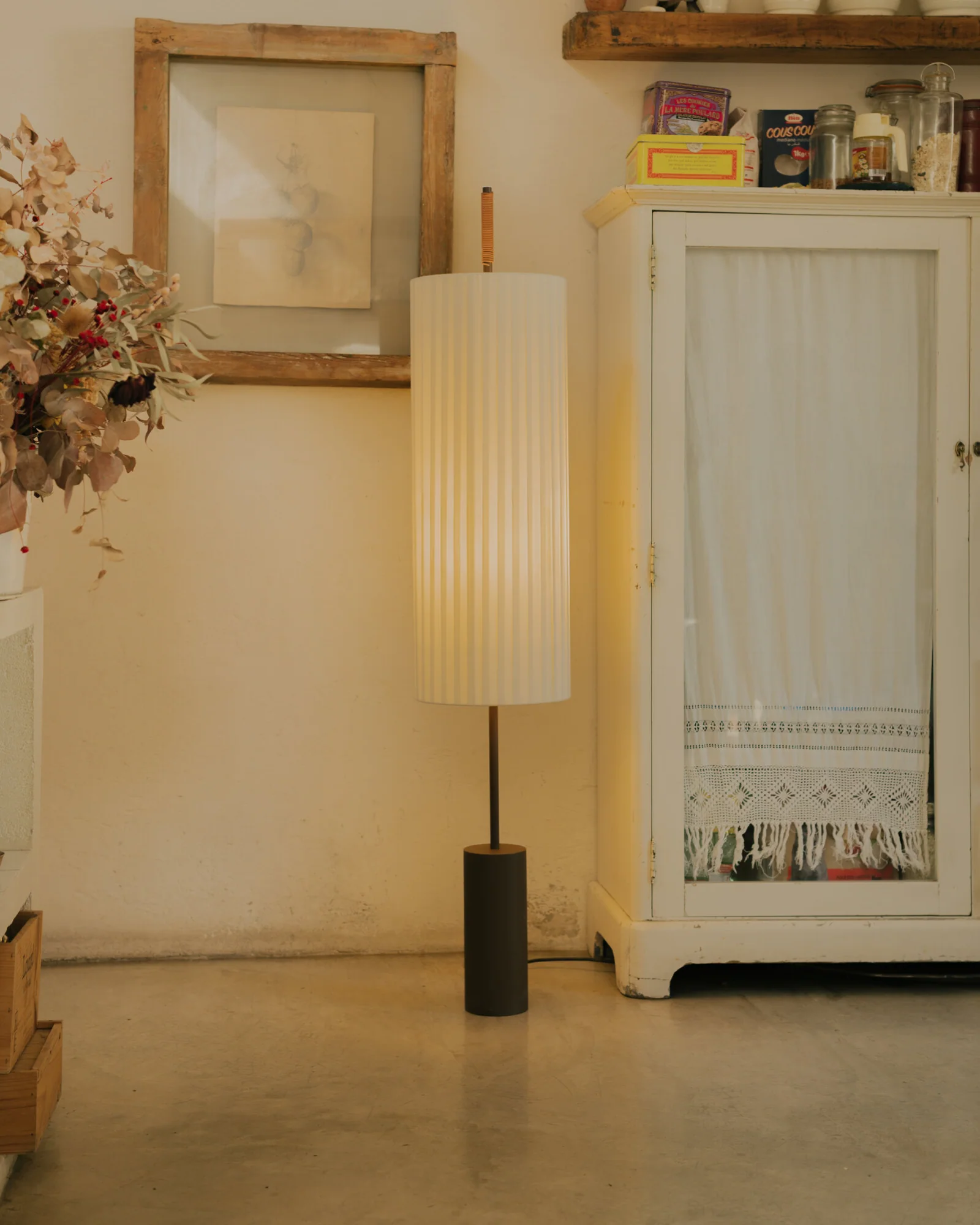 Dorica Floor Lamp - Image 4