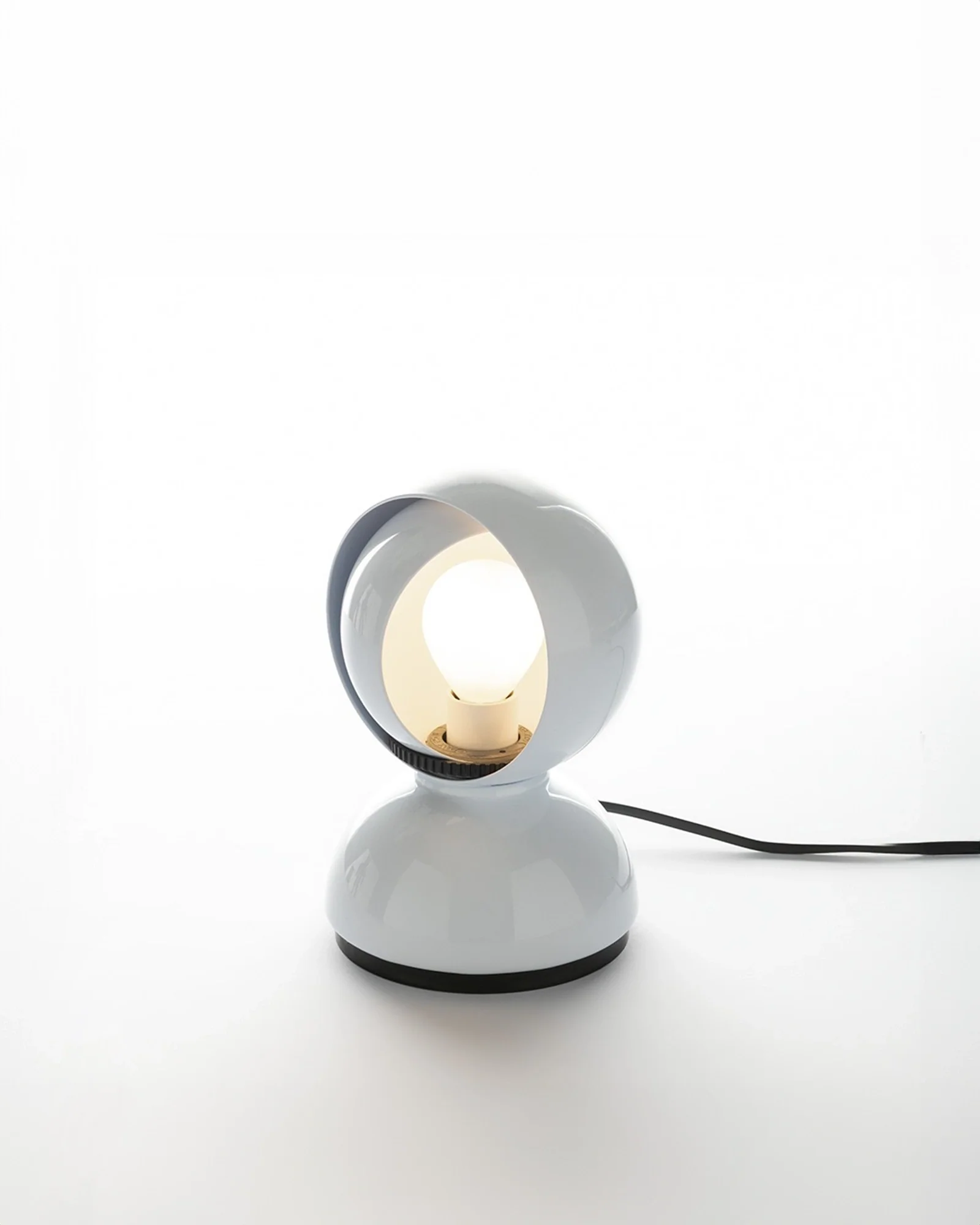 Eclisse Table Lamp - Image 11