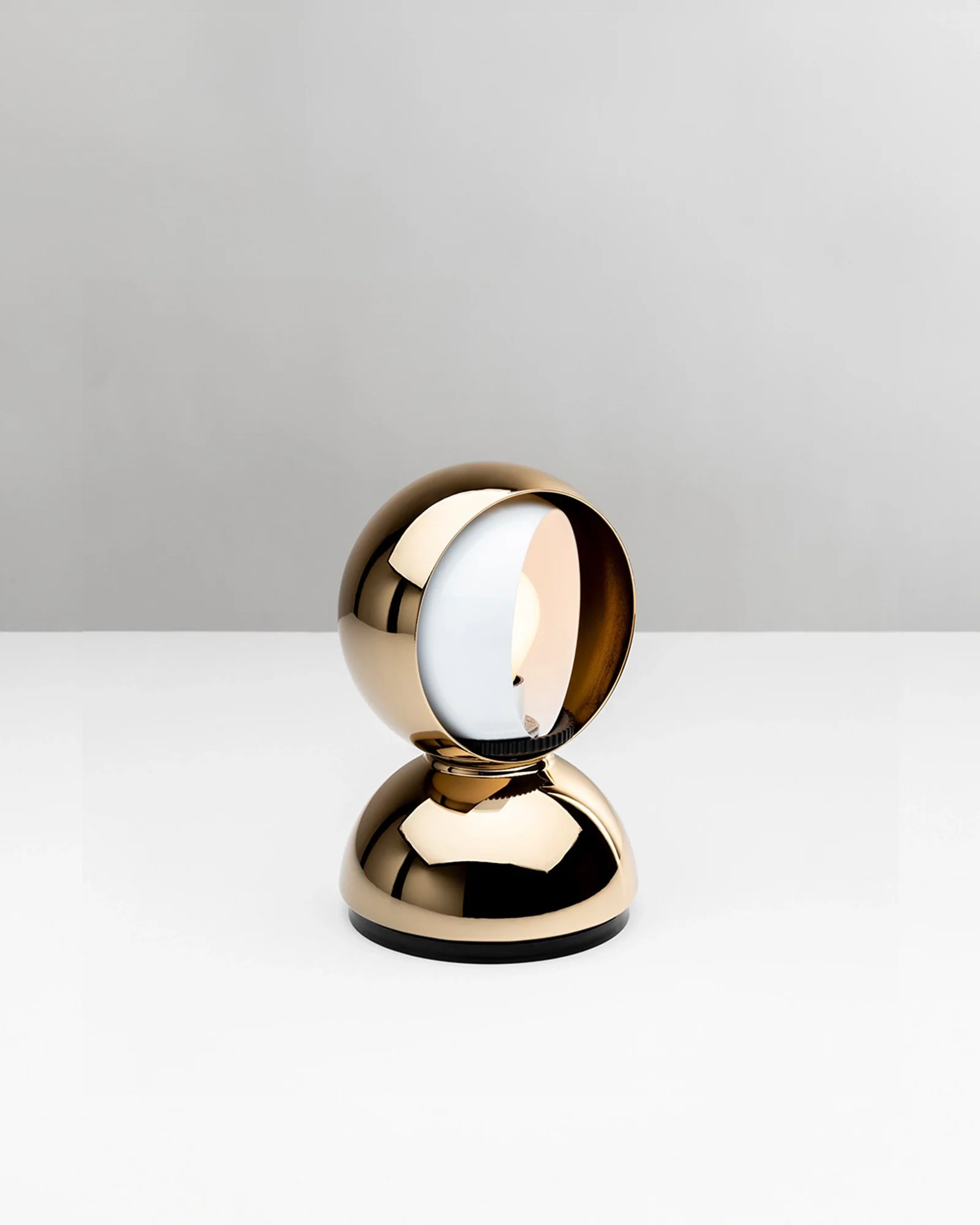 Eclisse Table Lamp - Image 9