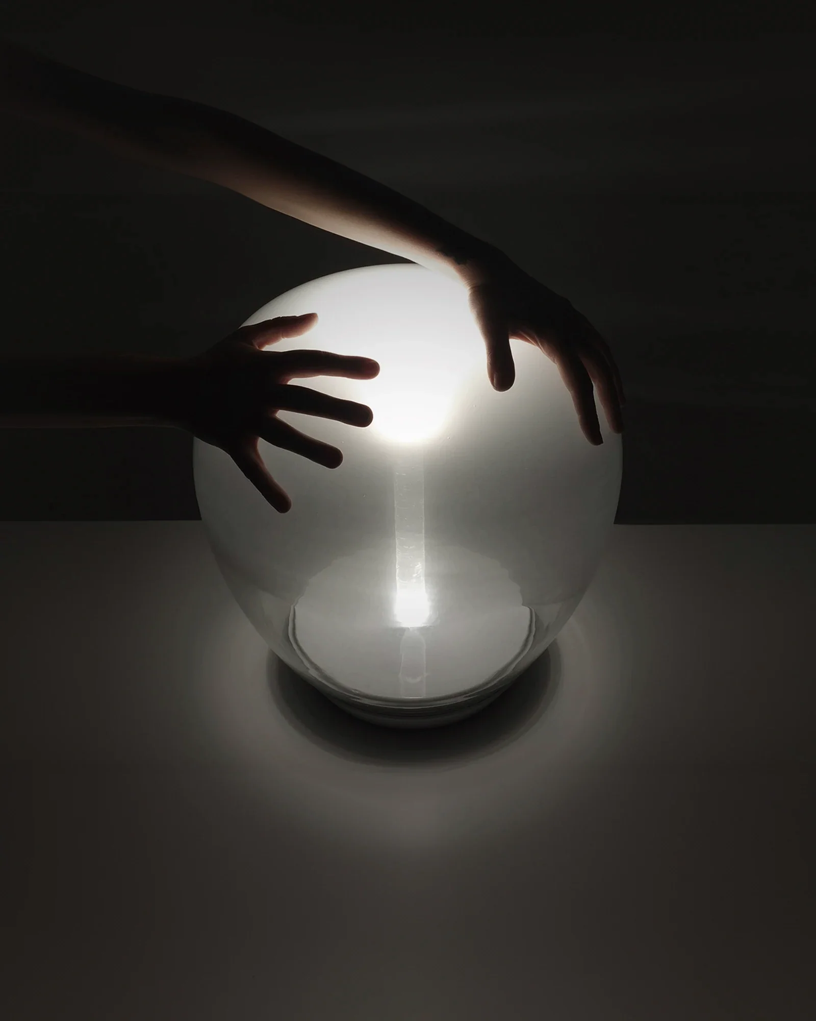 Empatia Table Lamp - Image 4