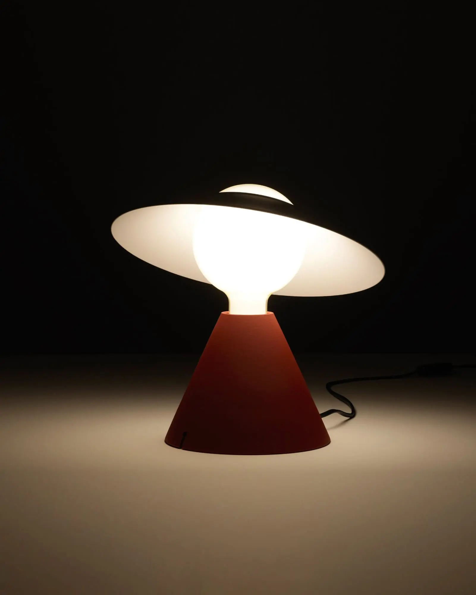 Fante Table Lamp - Image 3