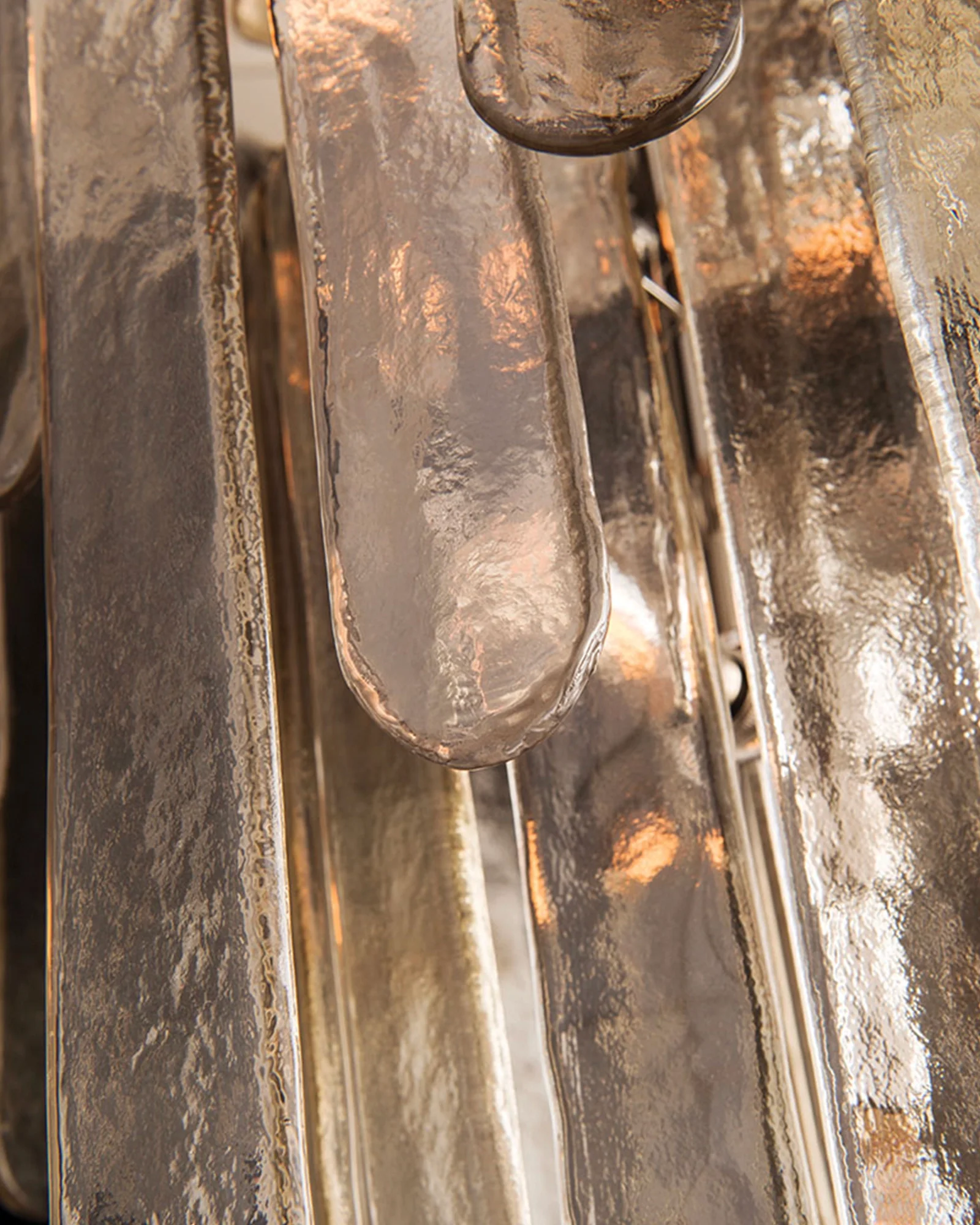 Fenwater Chandelier - Image 4