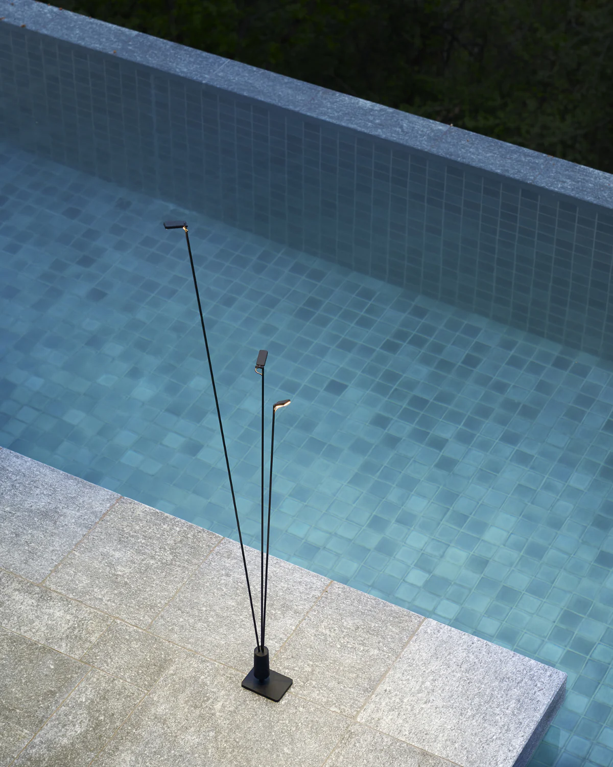 Flia 3lt Outdoor Floor Lamp - Image 2
