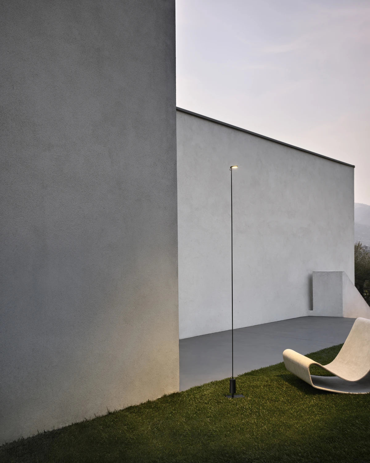 Flia Portable Floor Lamp - Image 3