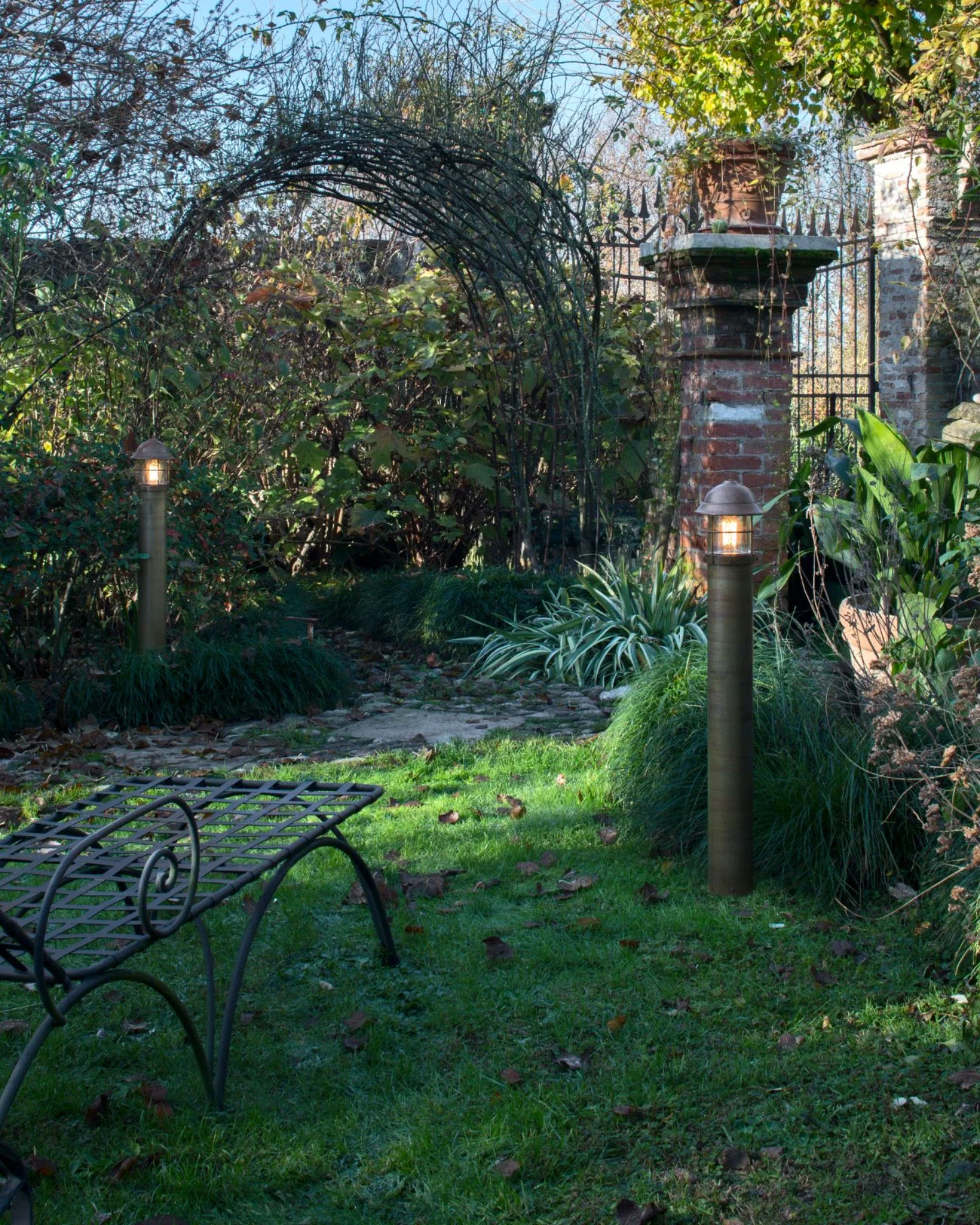 Garden Bollard Light - Image 4