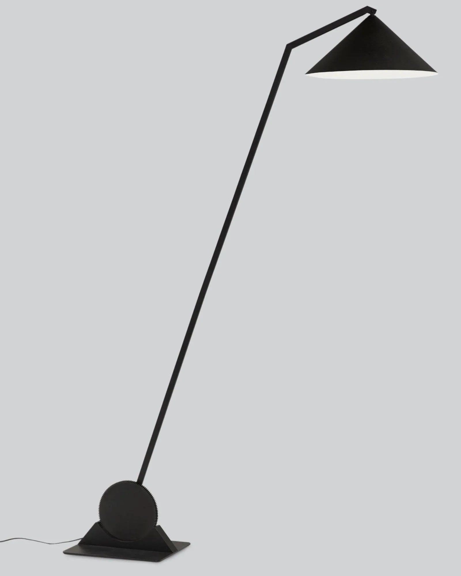 Gear Floor Lamp - Image 3