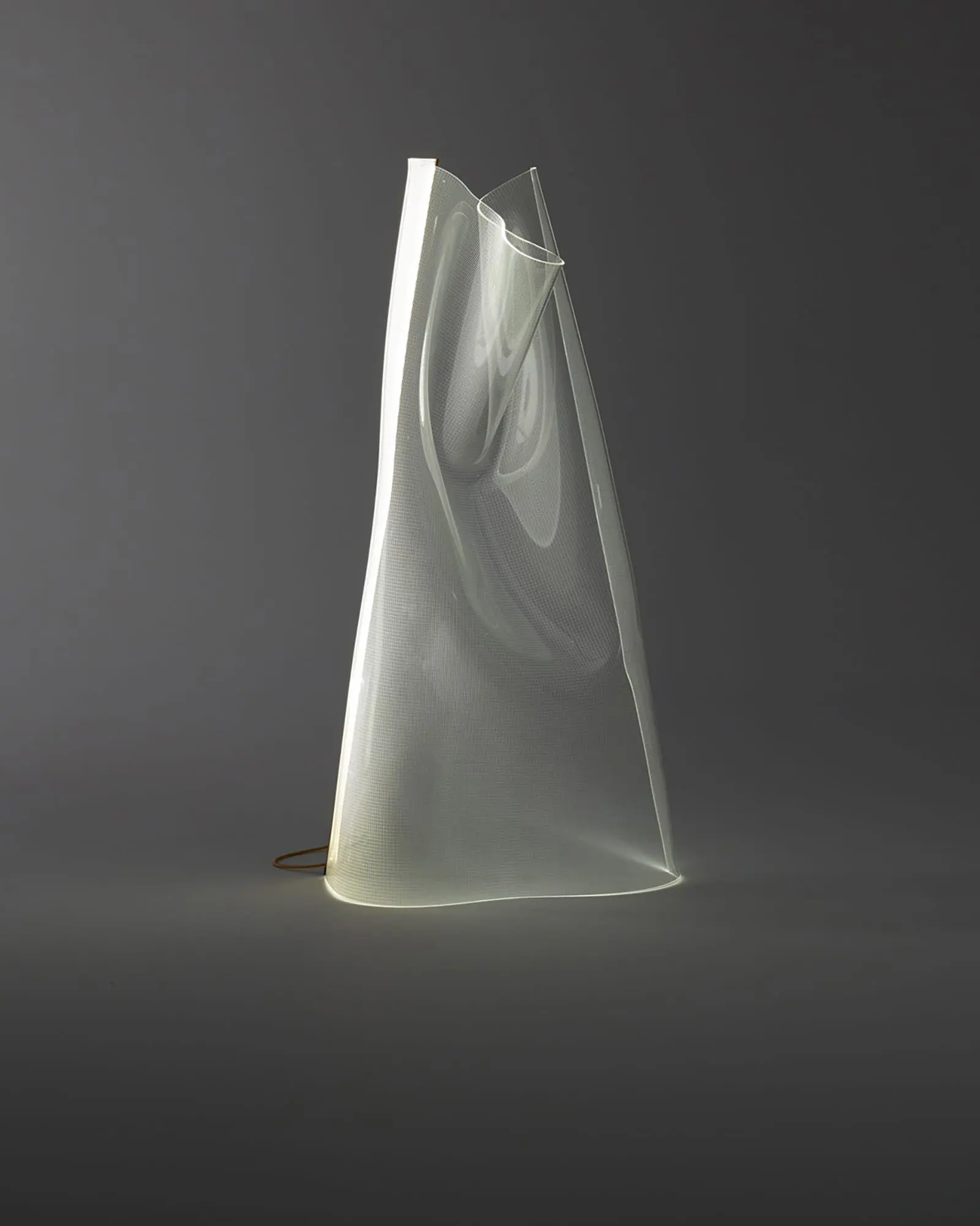 Gweilo Han GR Floor Lamp - Image 3