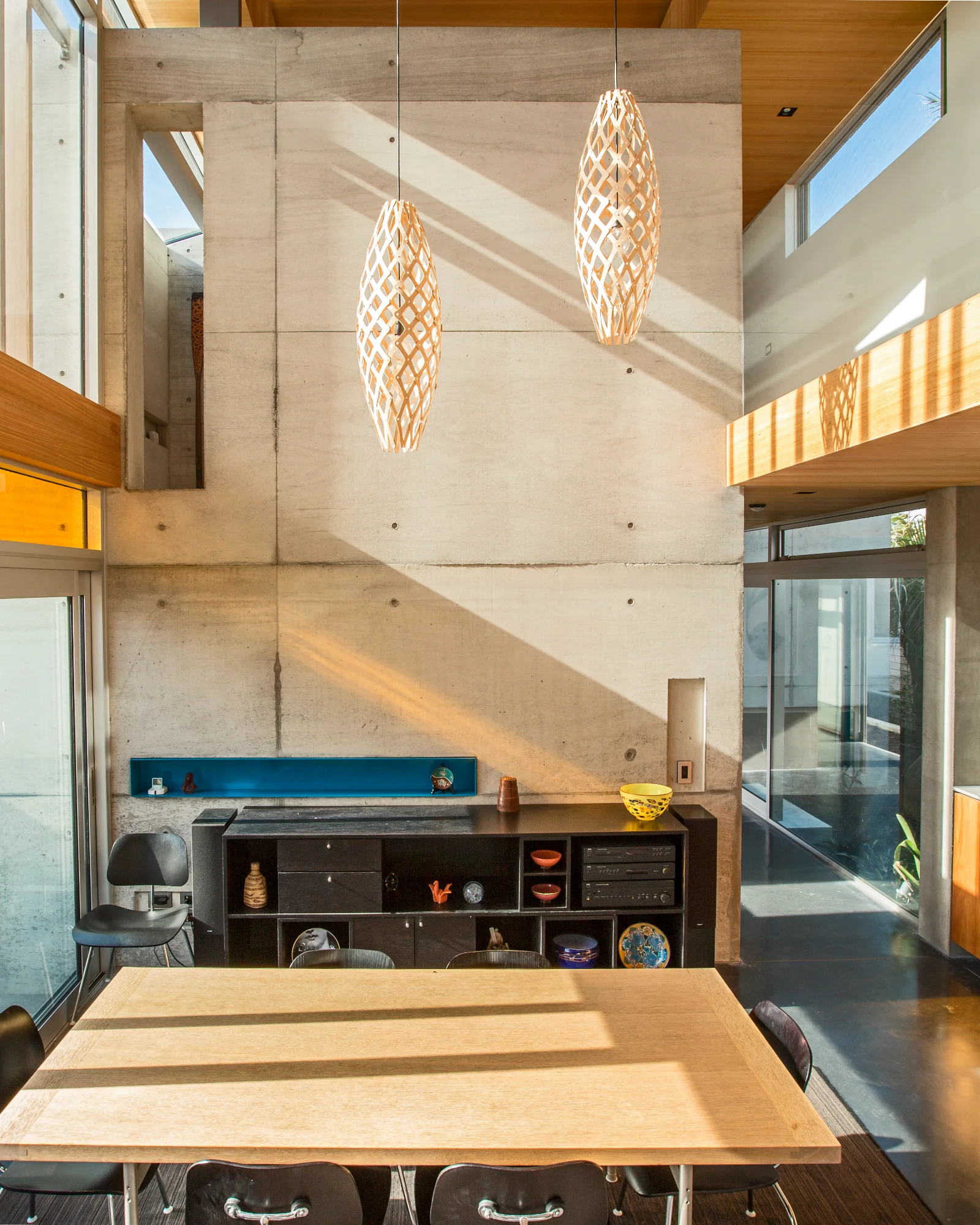 Hinaki Pendant Light