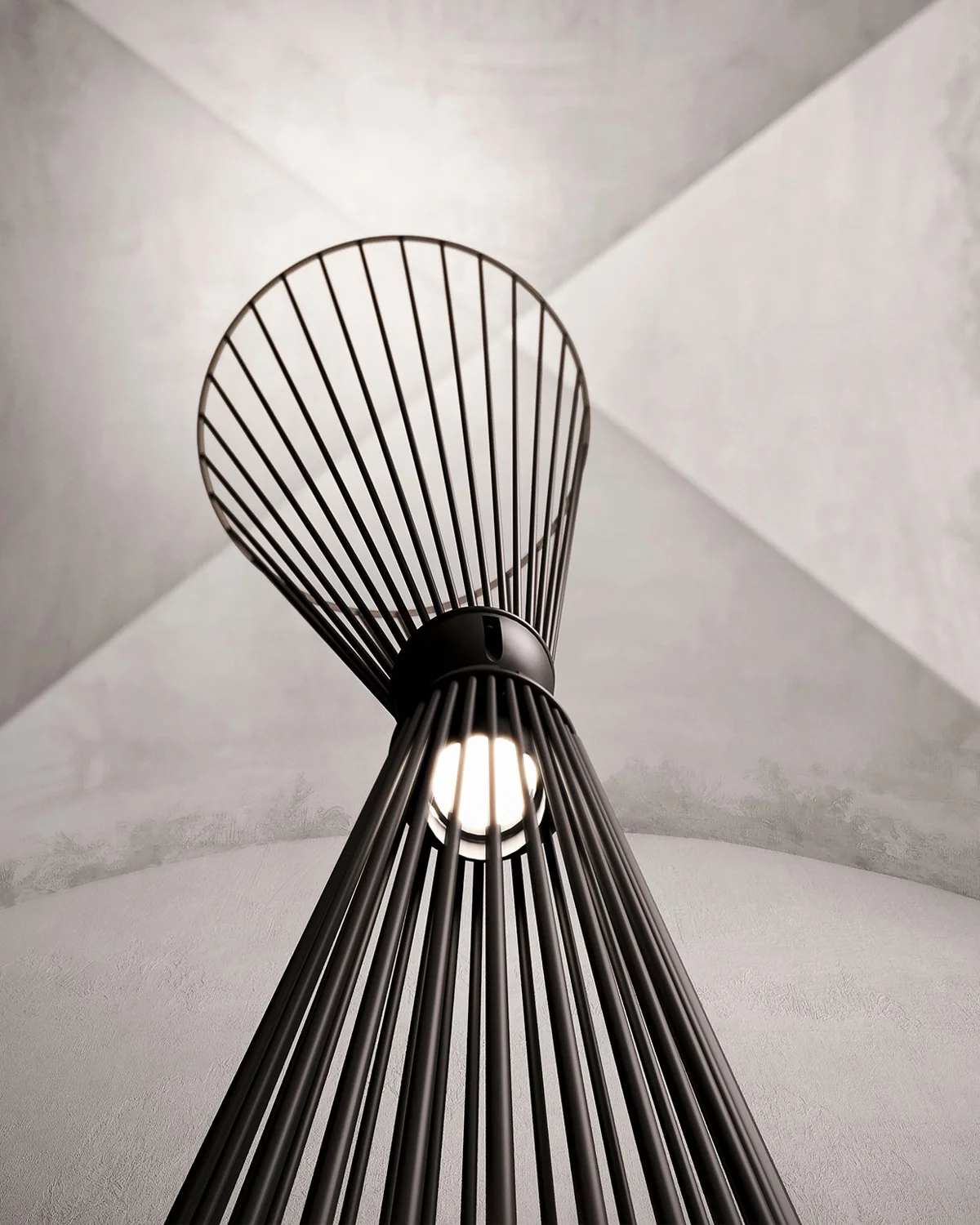 Ikonika Floor Lamp - Image 4