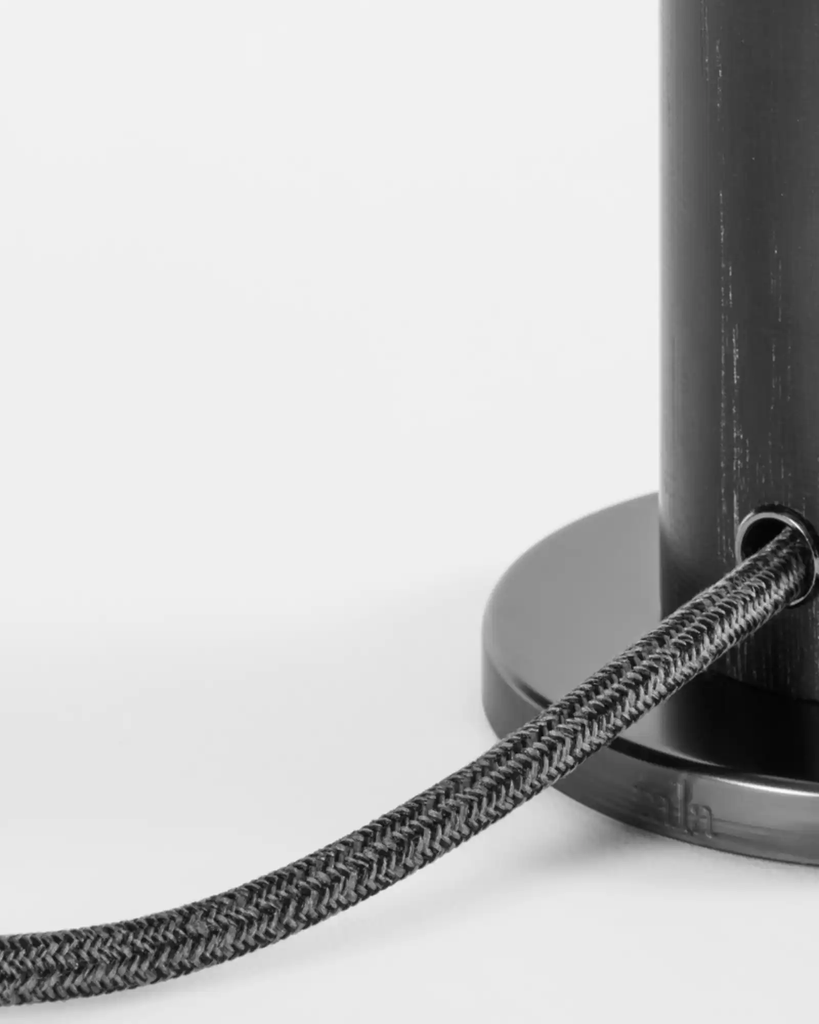 Knuckle Sphere IV Table Lamp - Image 7