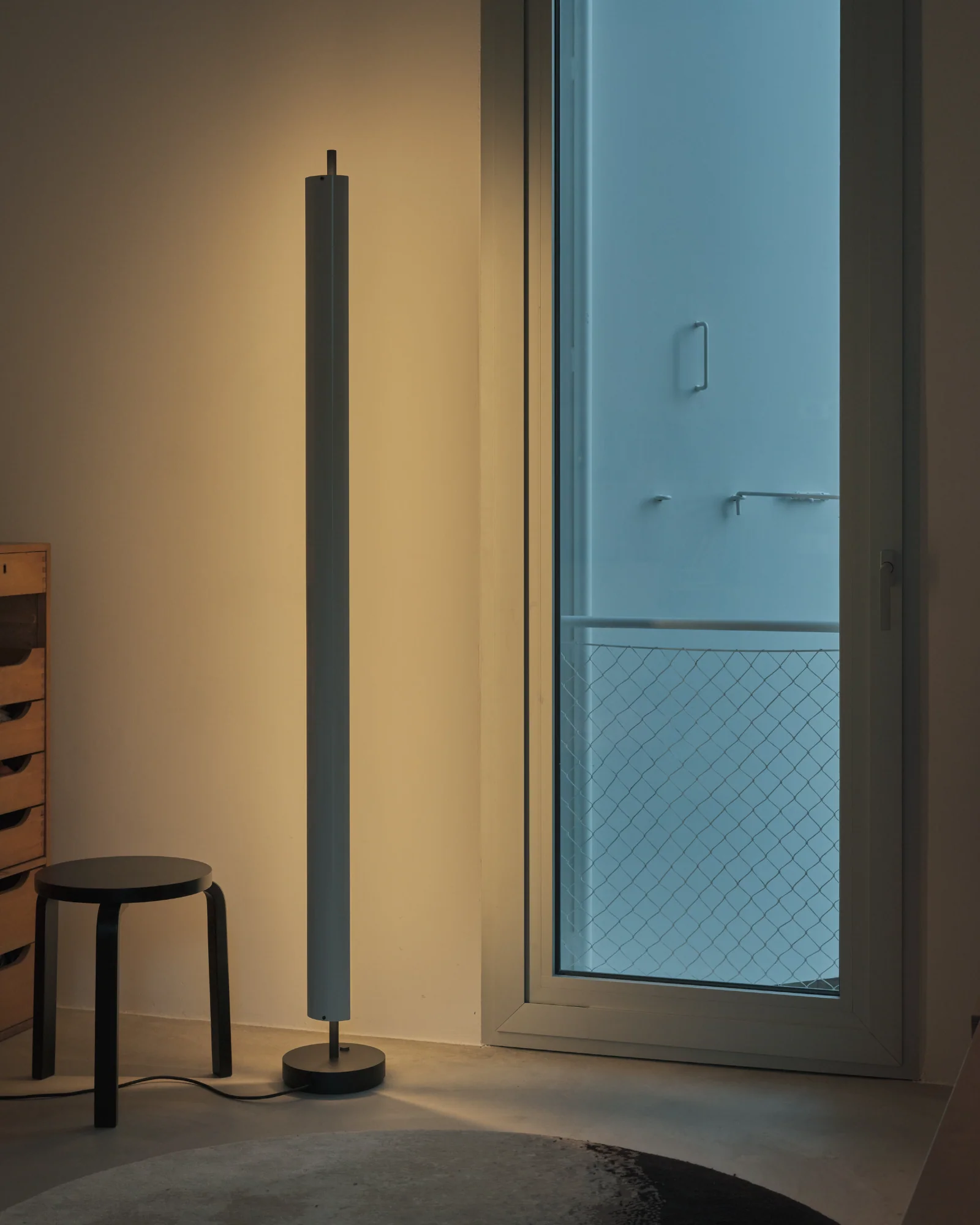 Lamina 165 Floor Lamp - Image 3