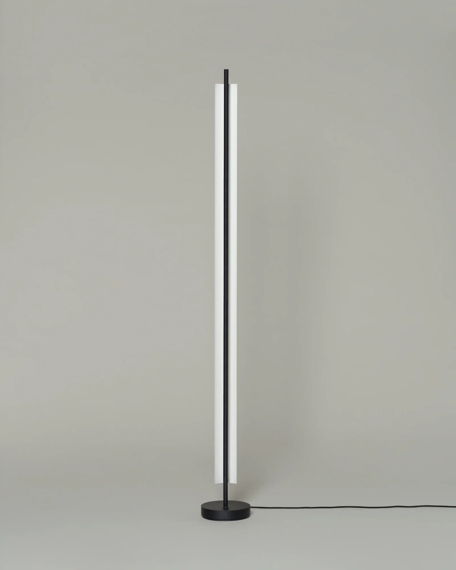 Lamina 165 Floor Lamp - Image 5