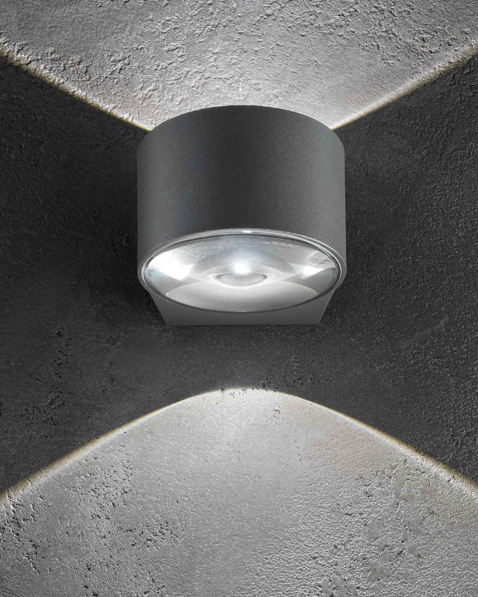 Lens Double Outdoor Wall Light - Image 2