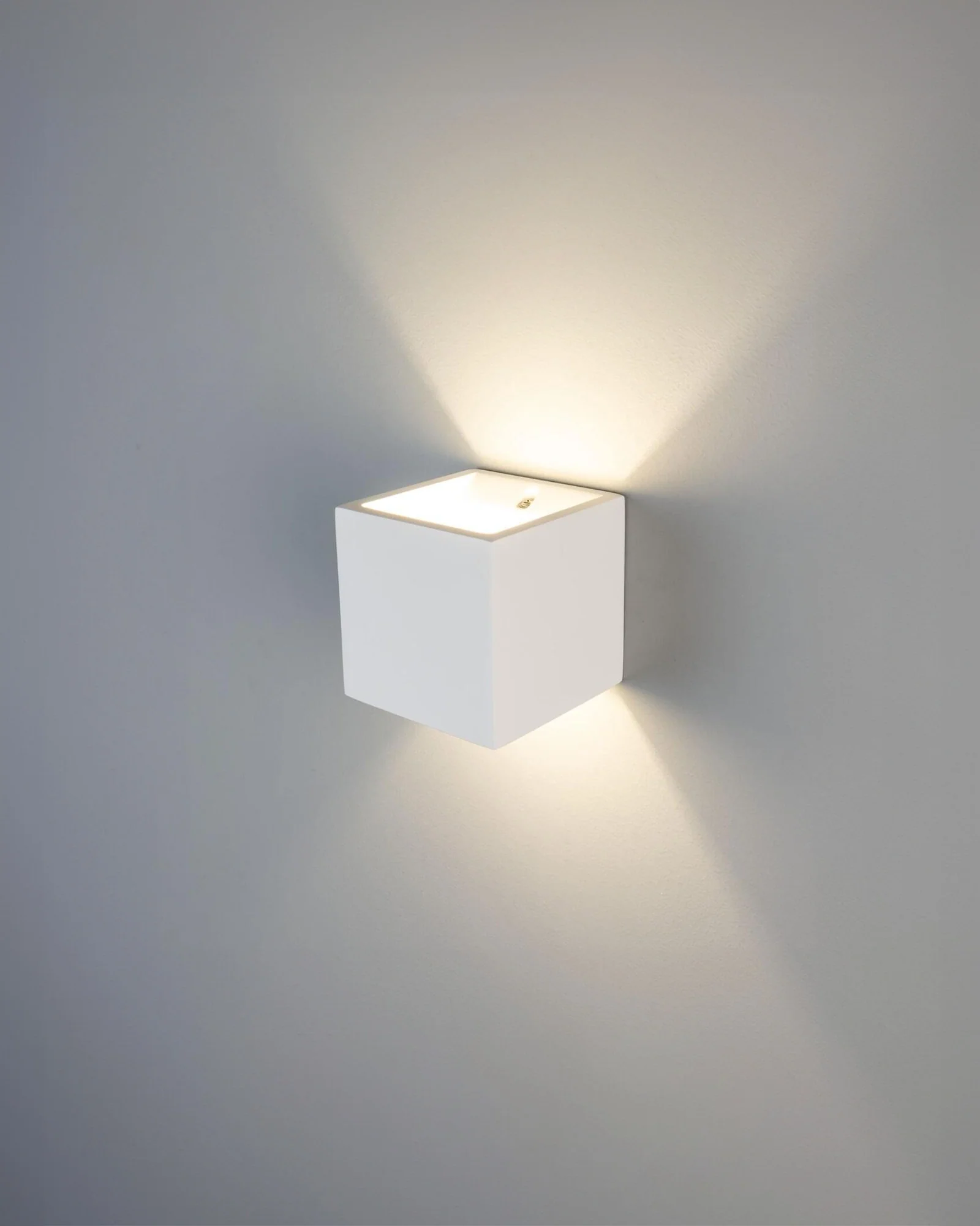 Lisbon Cube Wall Light - Image 4