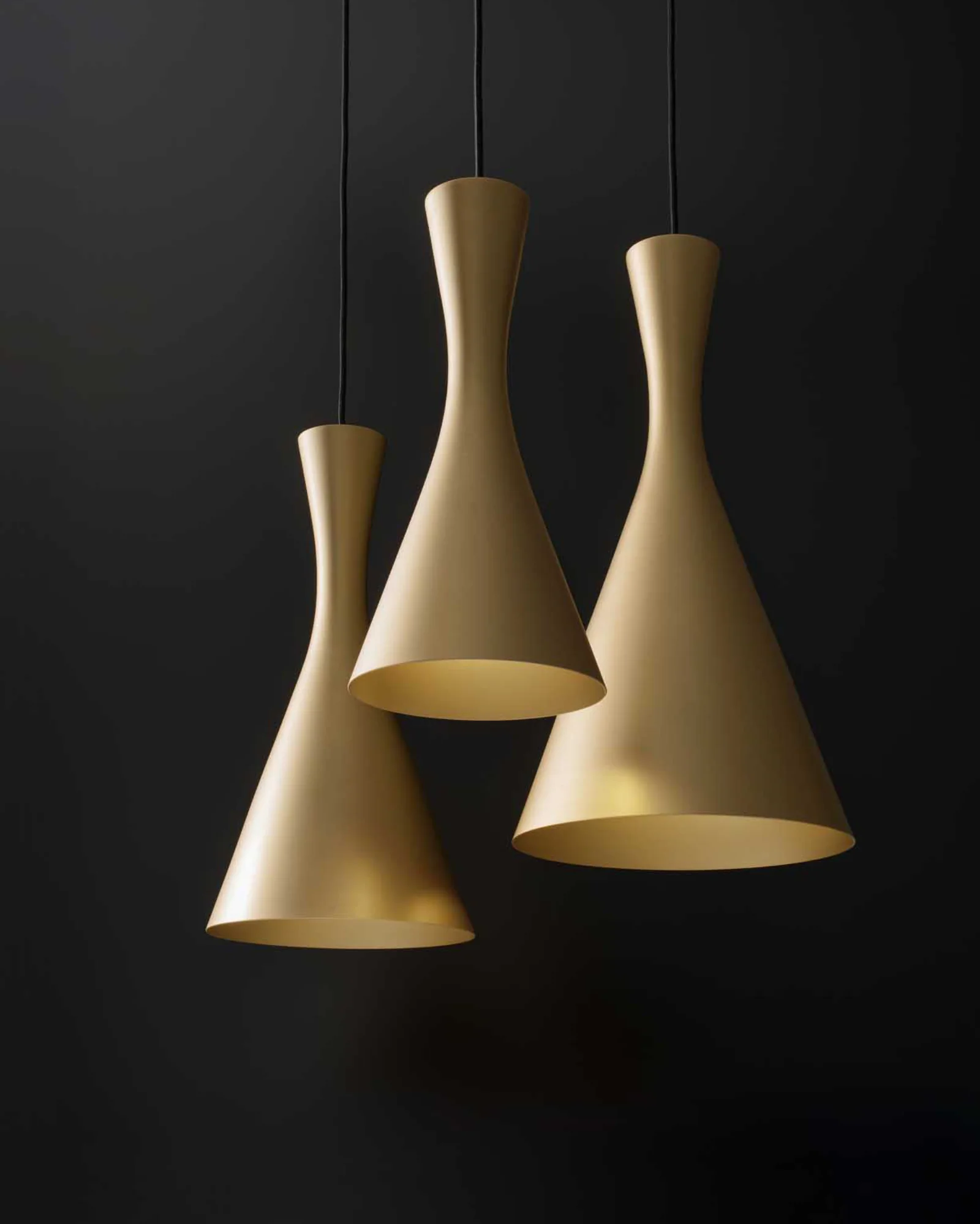Longuette Pendant Light - Image 2