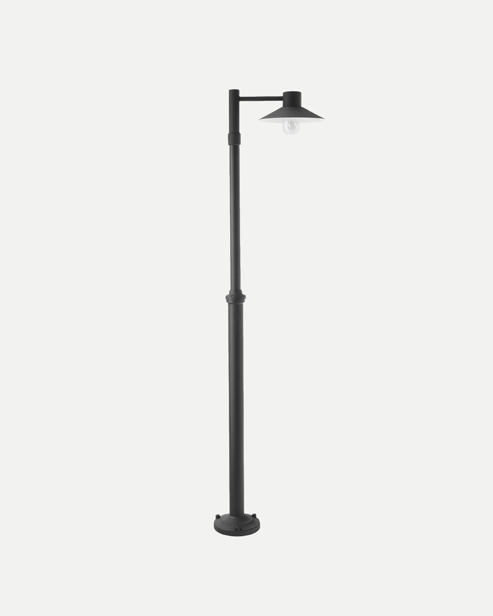 Lund Pole Light - Image 2