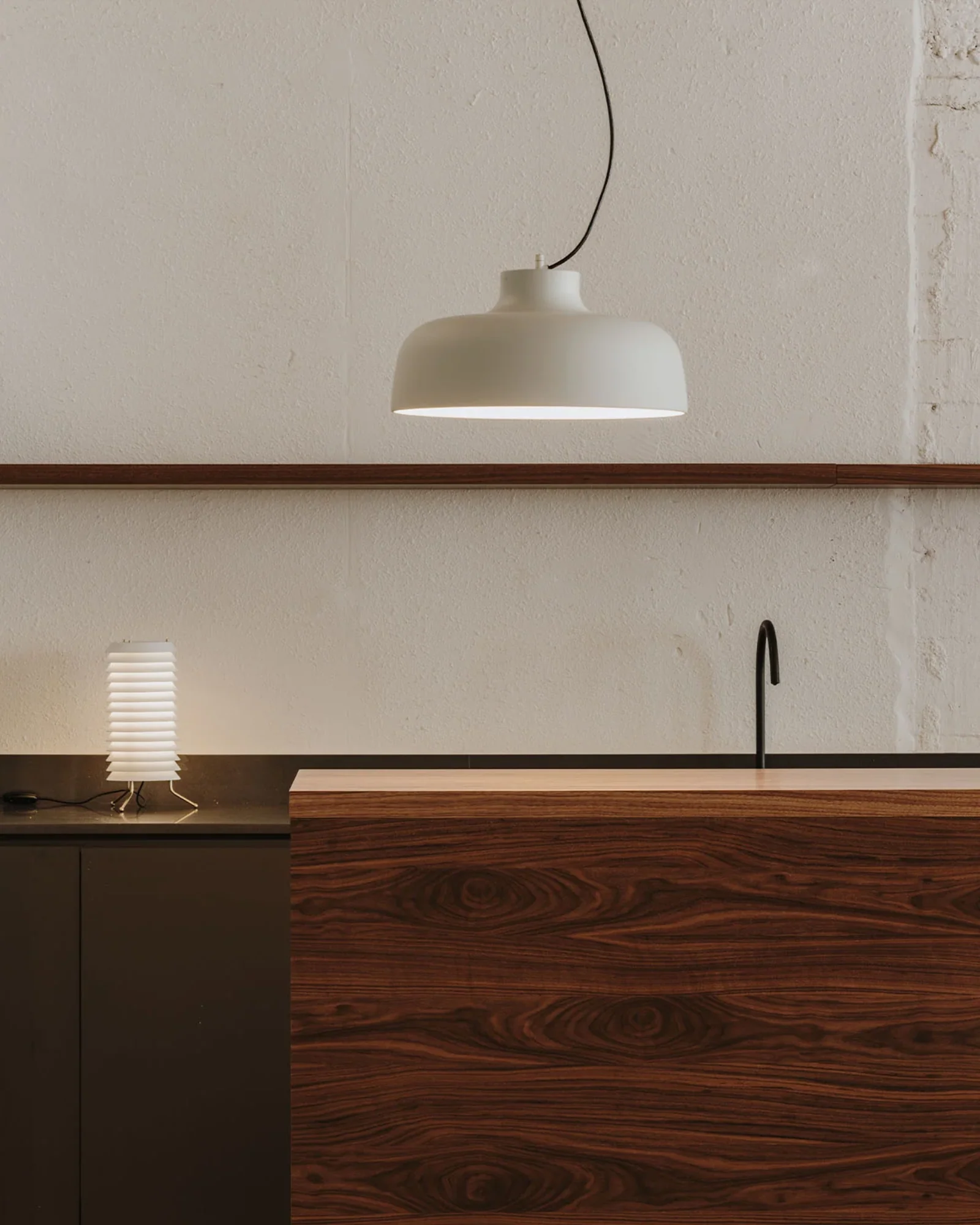 M68 Pendant Light - Image 2