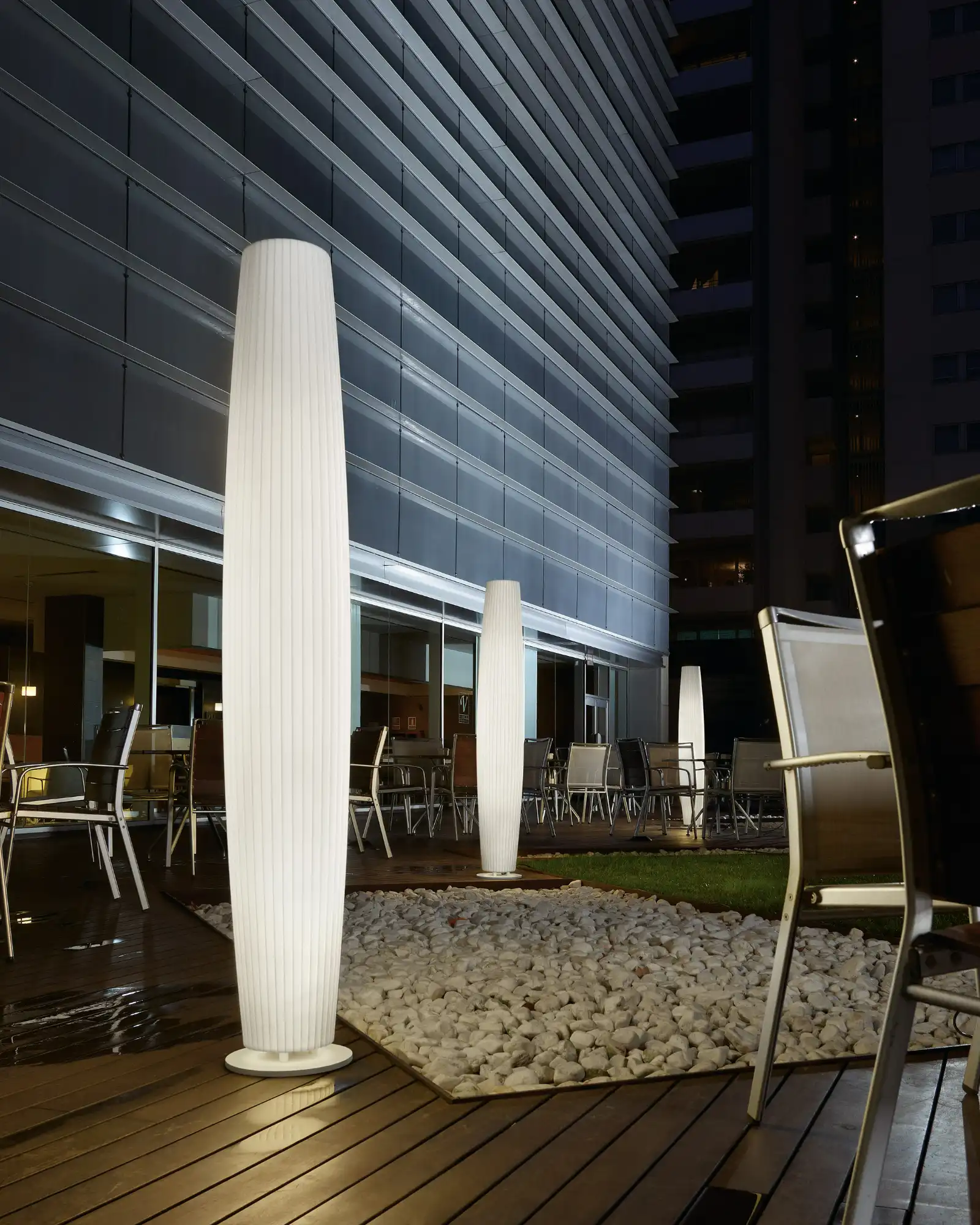 Maxi Outdoor Floor Lamp - Image 2