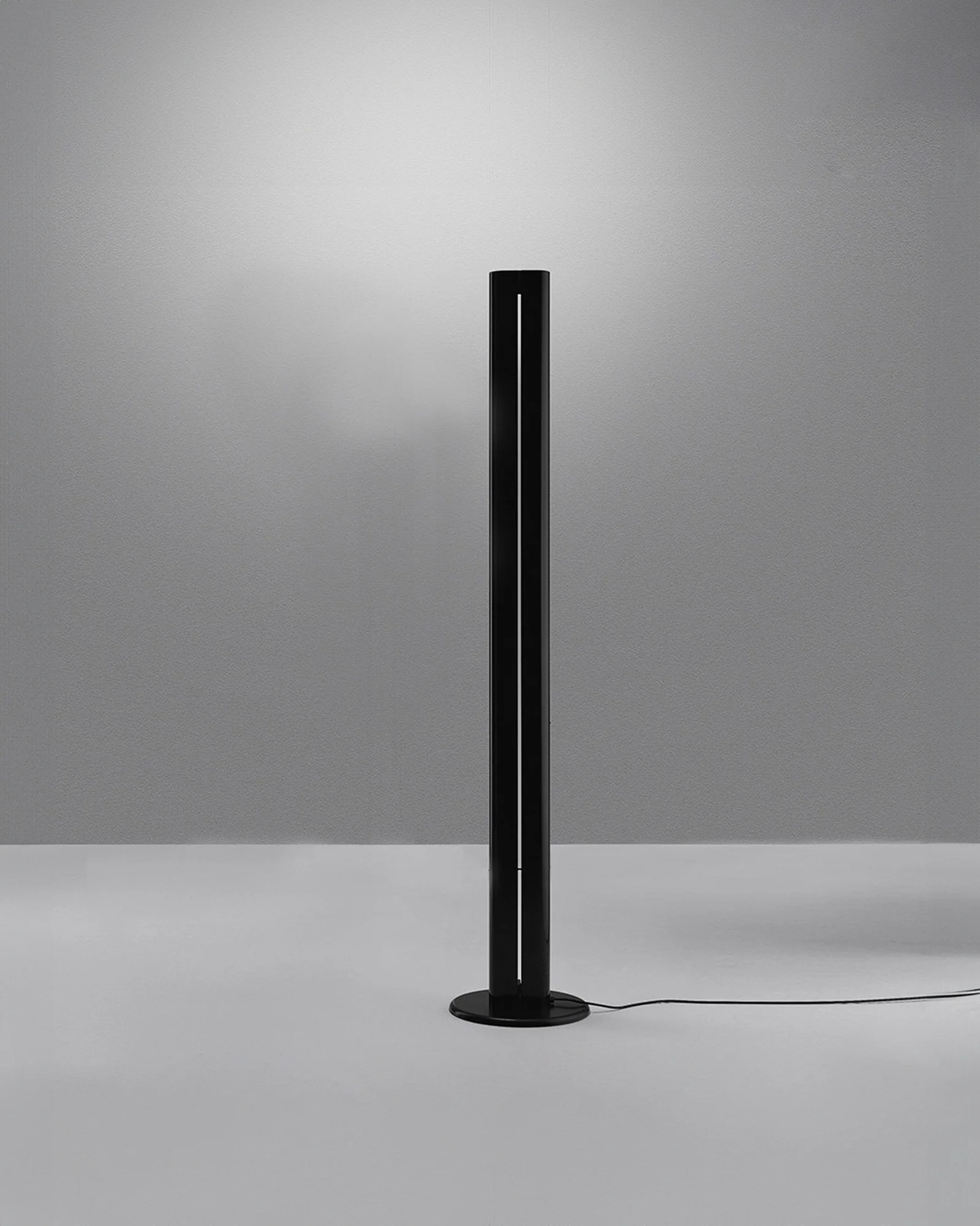 Megaron Floor Lamp - Image 2