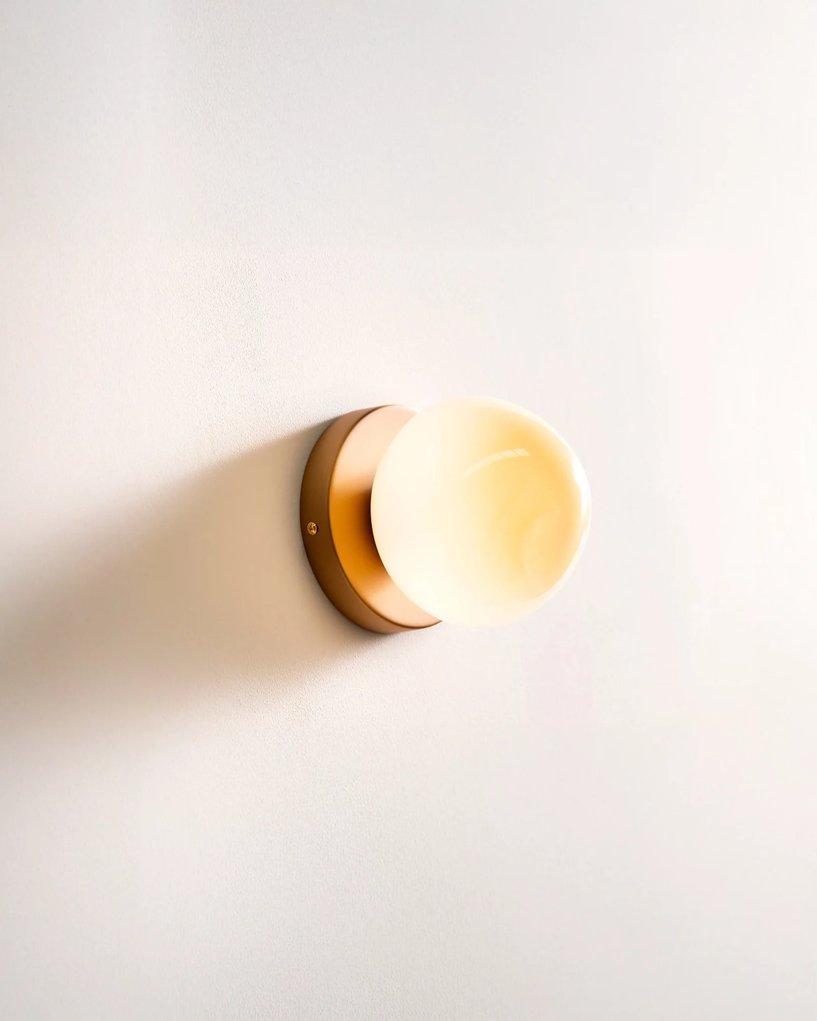 Mellow Bud Wall Light - Image 4