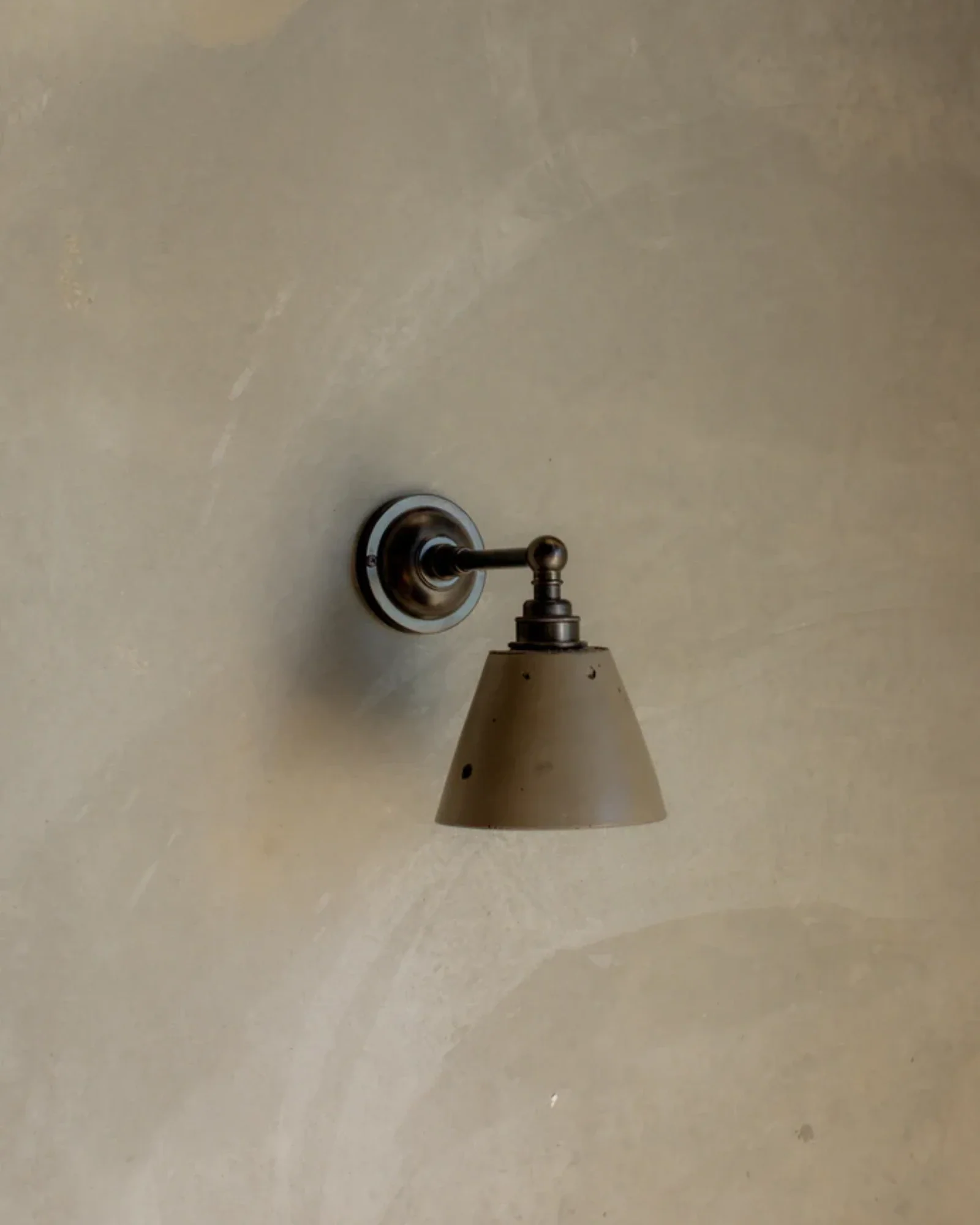 Mod Straight Arm Wall Light - Image 4