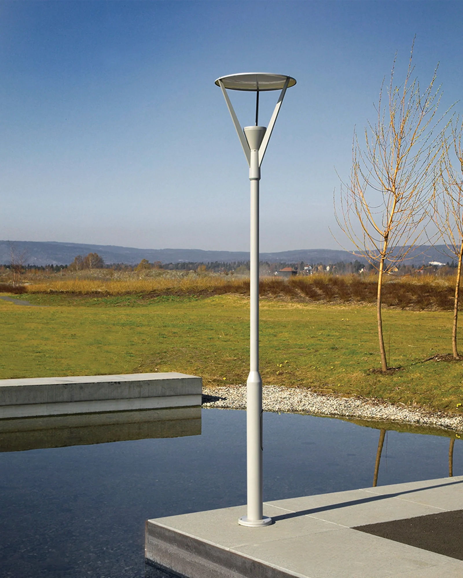 Nice Pole Light