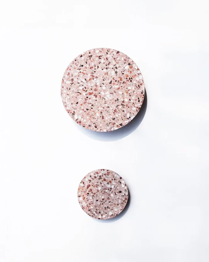 O2 Terrazzo Outdoor Wall Light - Image 4