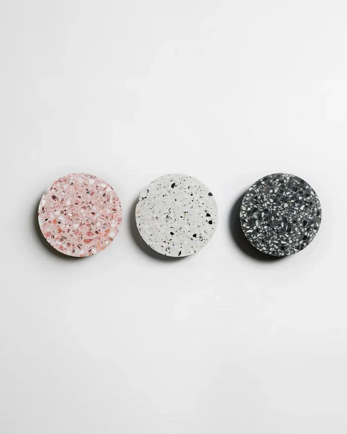 O2 Terrazzo Outdoor Wall Light - Image 6