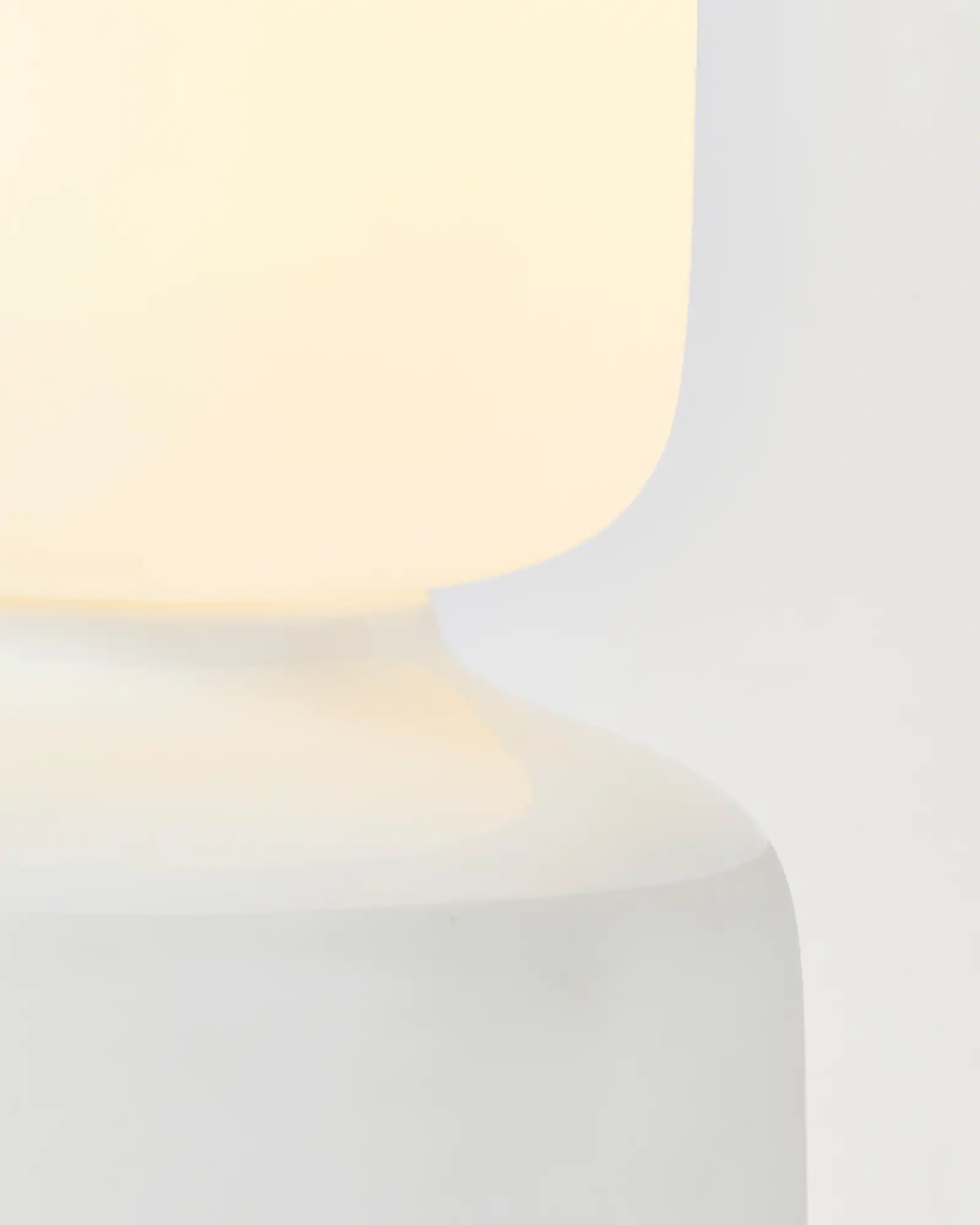 Oblo Reflection Table Lamp - Image 6