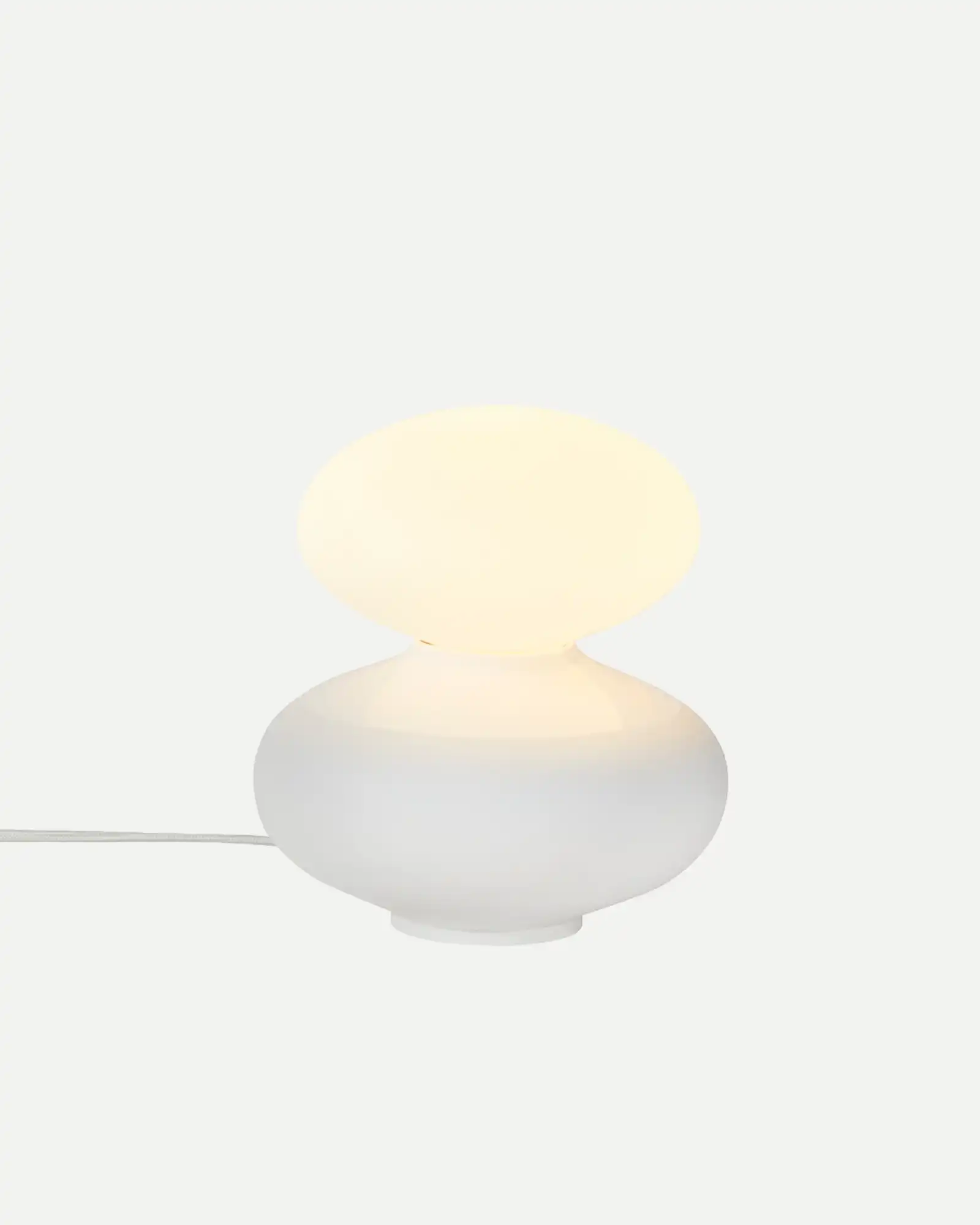 Oval Reflection Table Lamp - Image 4