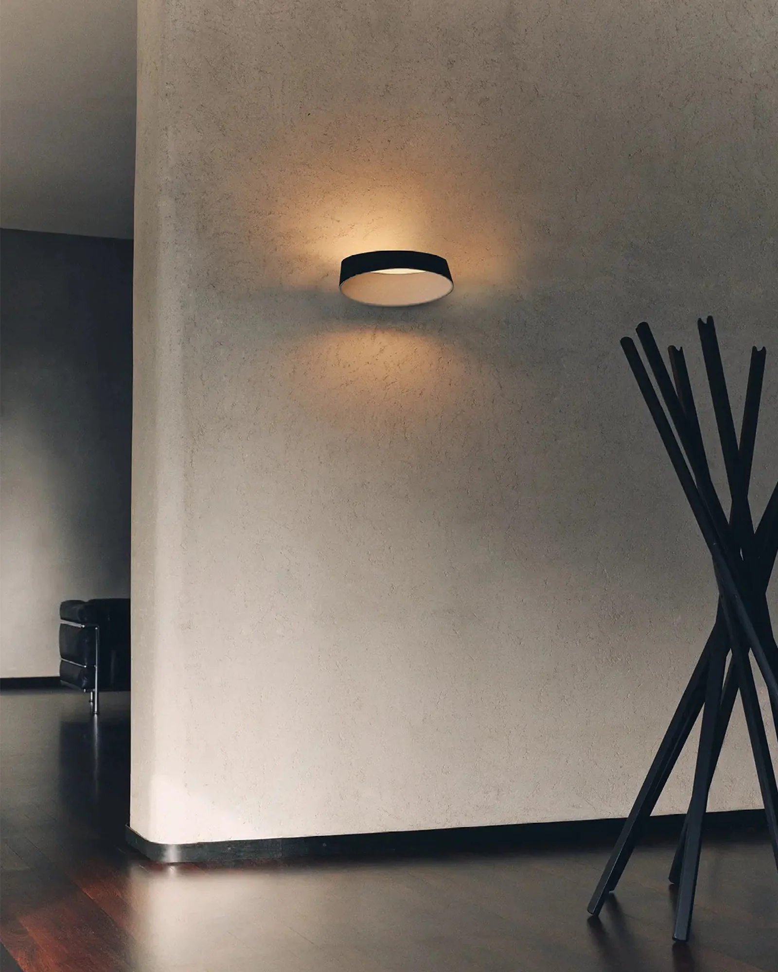 Oxygen Wall Light