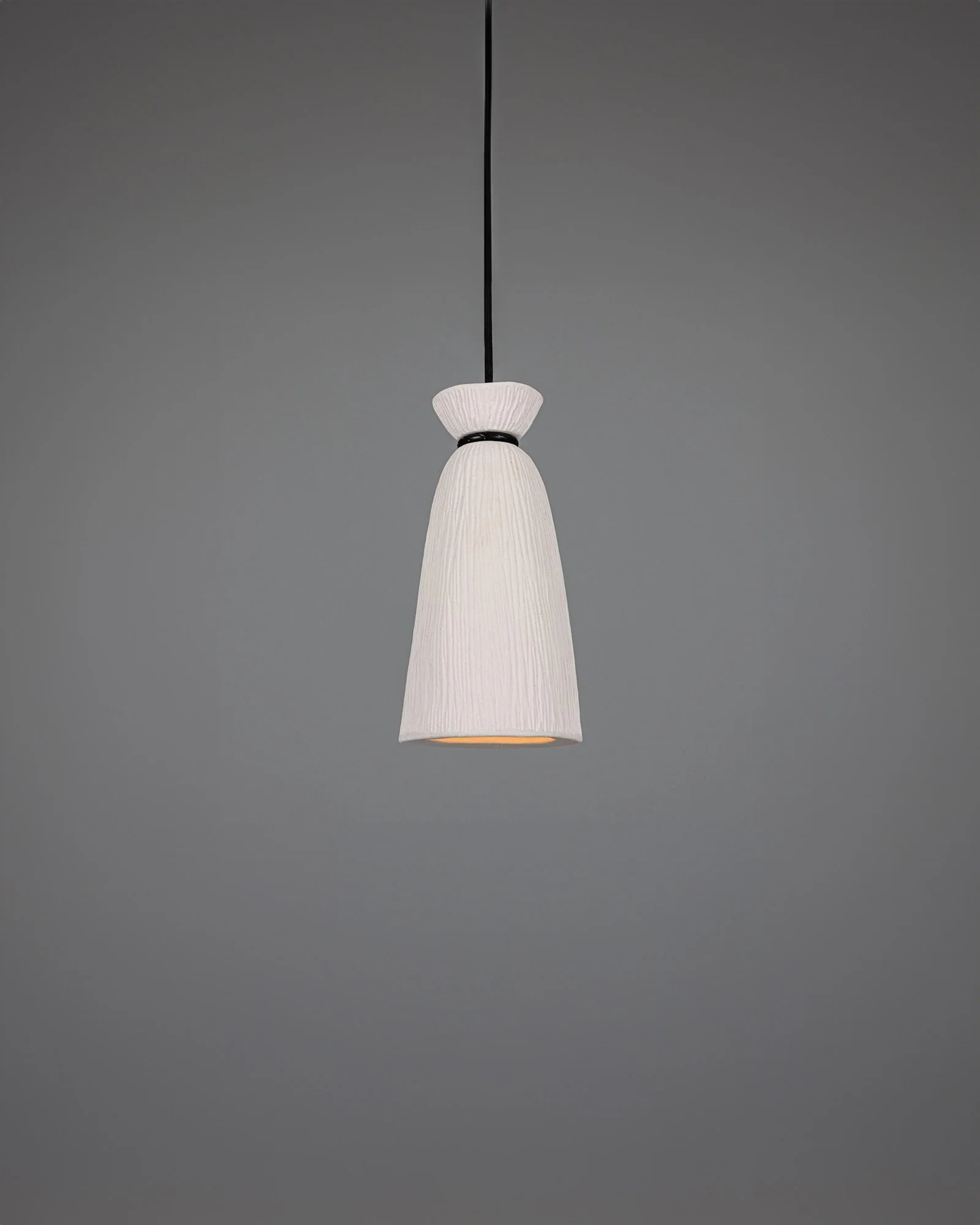 Pando Ceramic Pendant Light