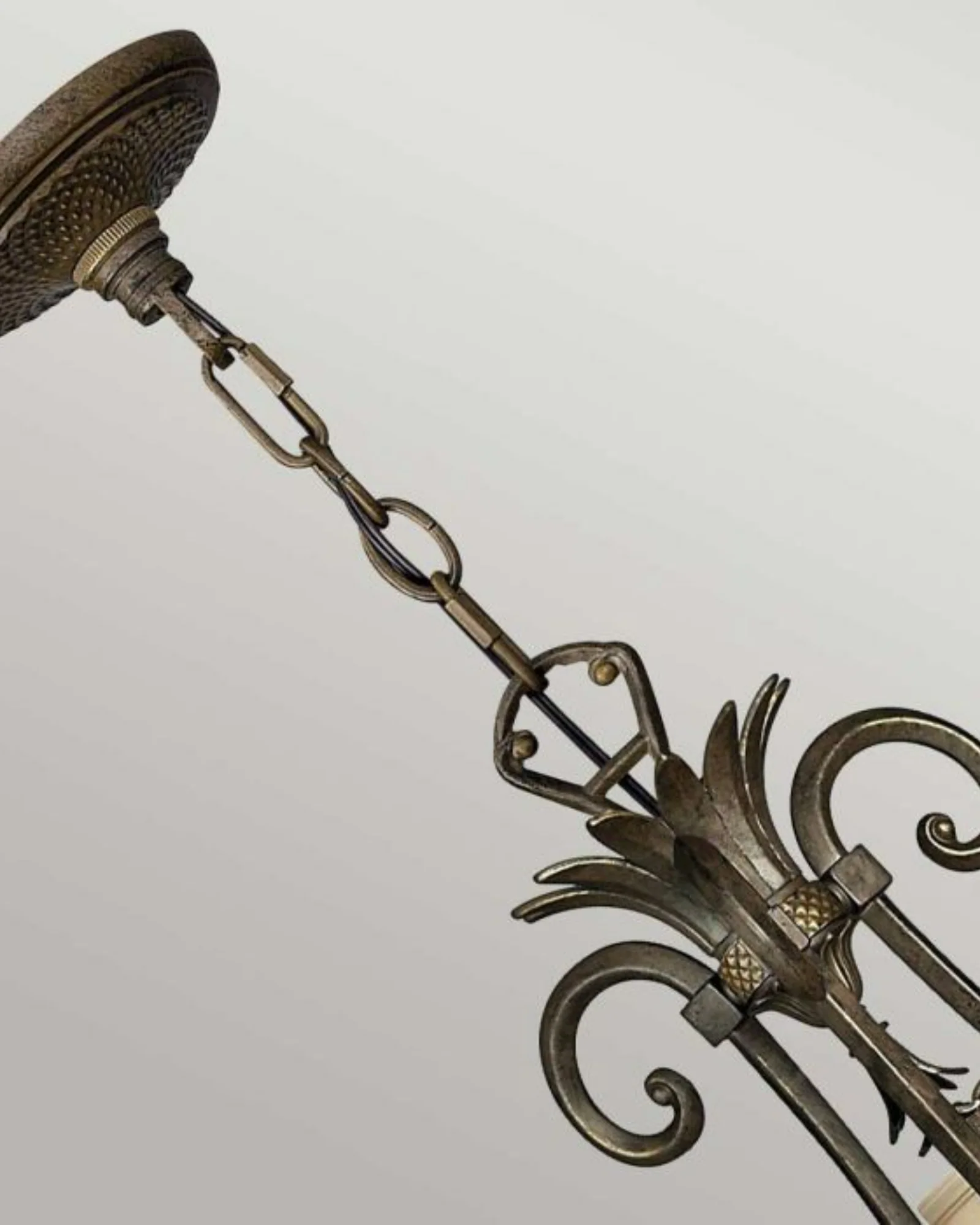 Plantation 10lt Chandelier - Image 5