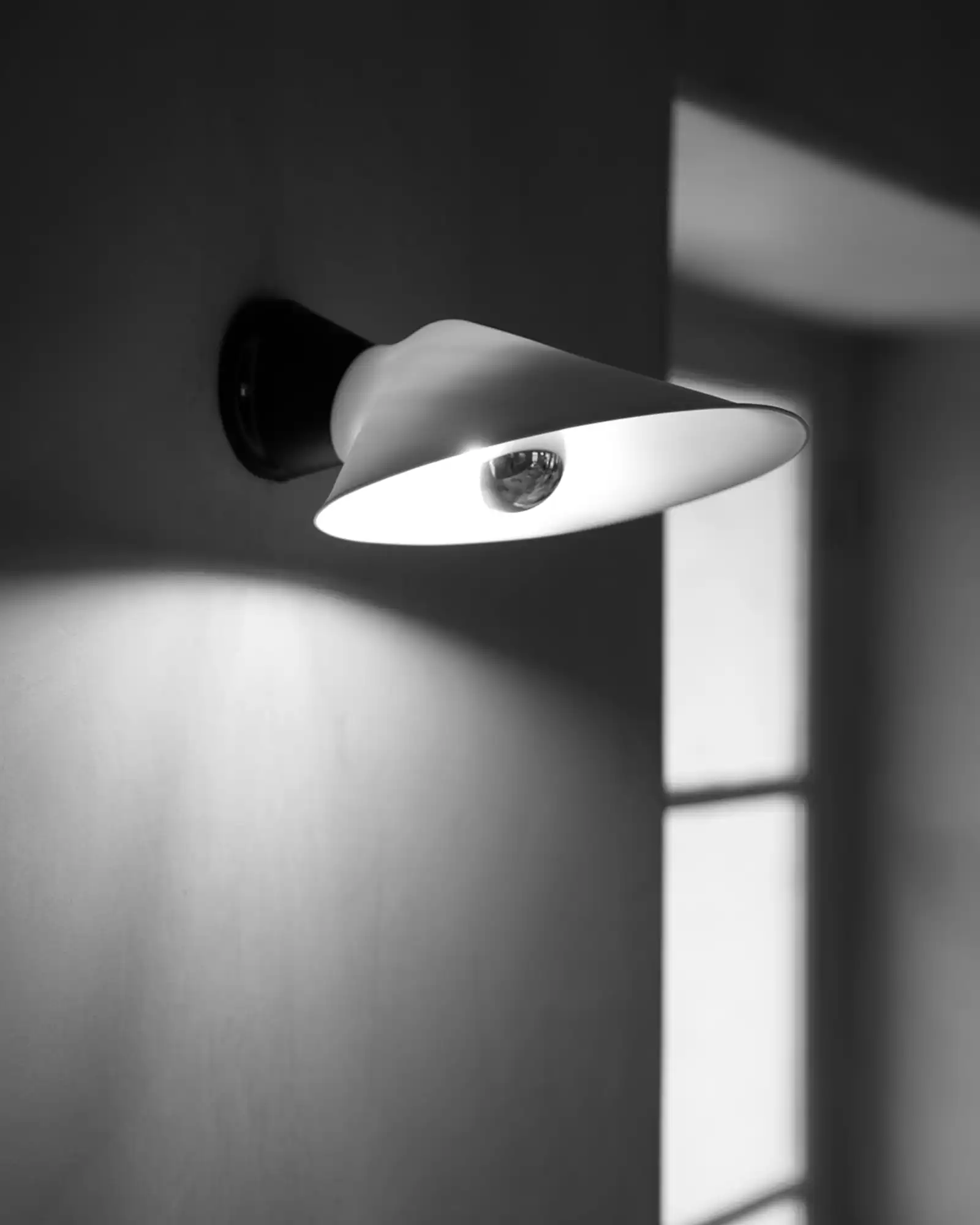Plume Wall Light - Image 3