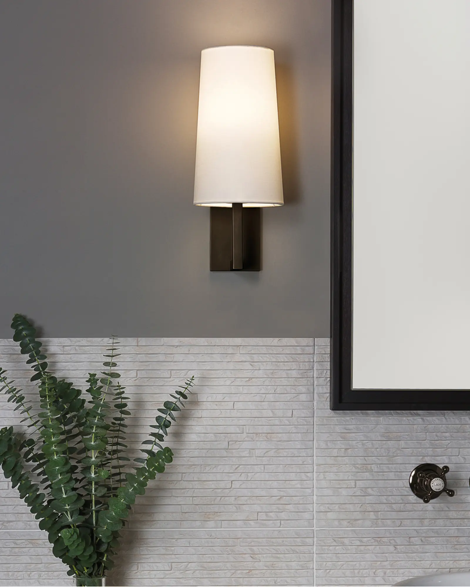 Riva Wall Light