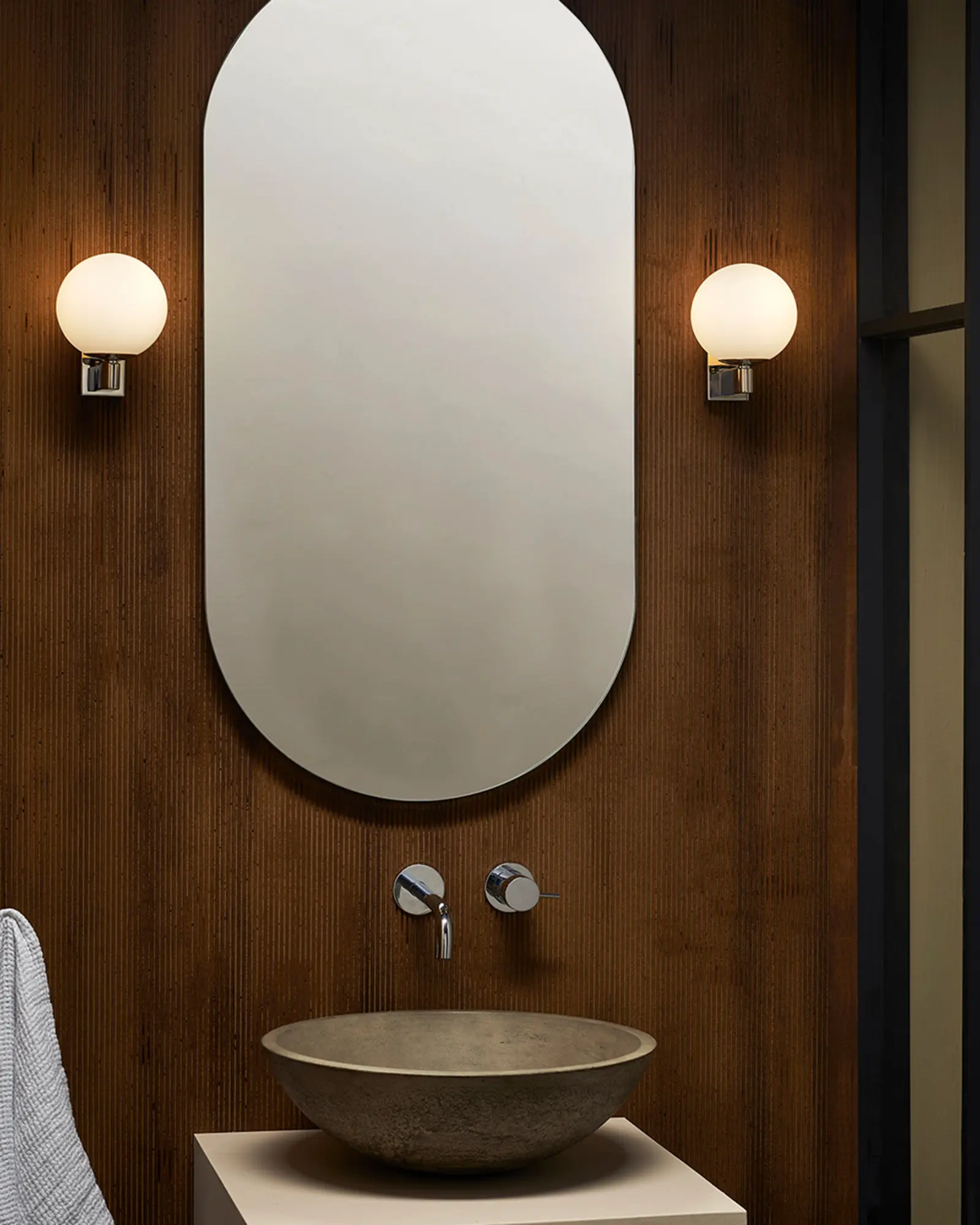 Sagara Wall Light - Image 3