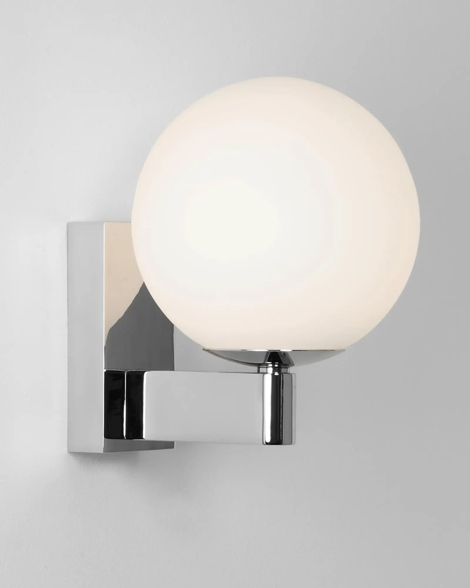 Sagara Wall Light - Image 5