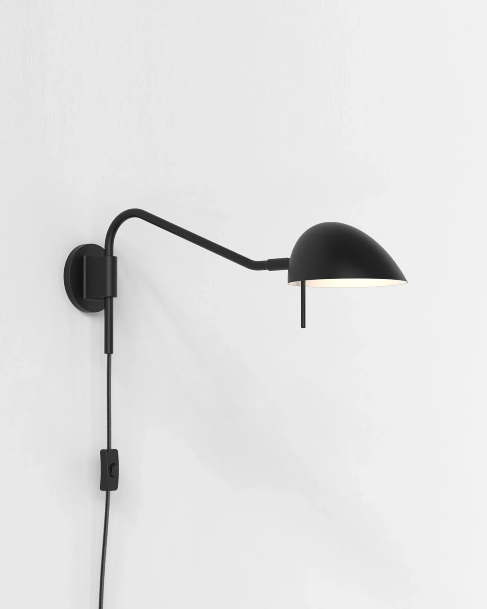 Serge Plugin Wall Light - Image 3