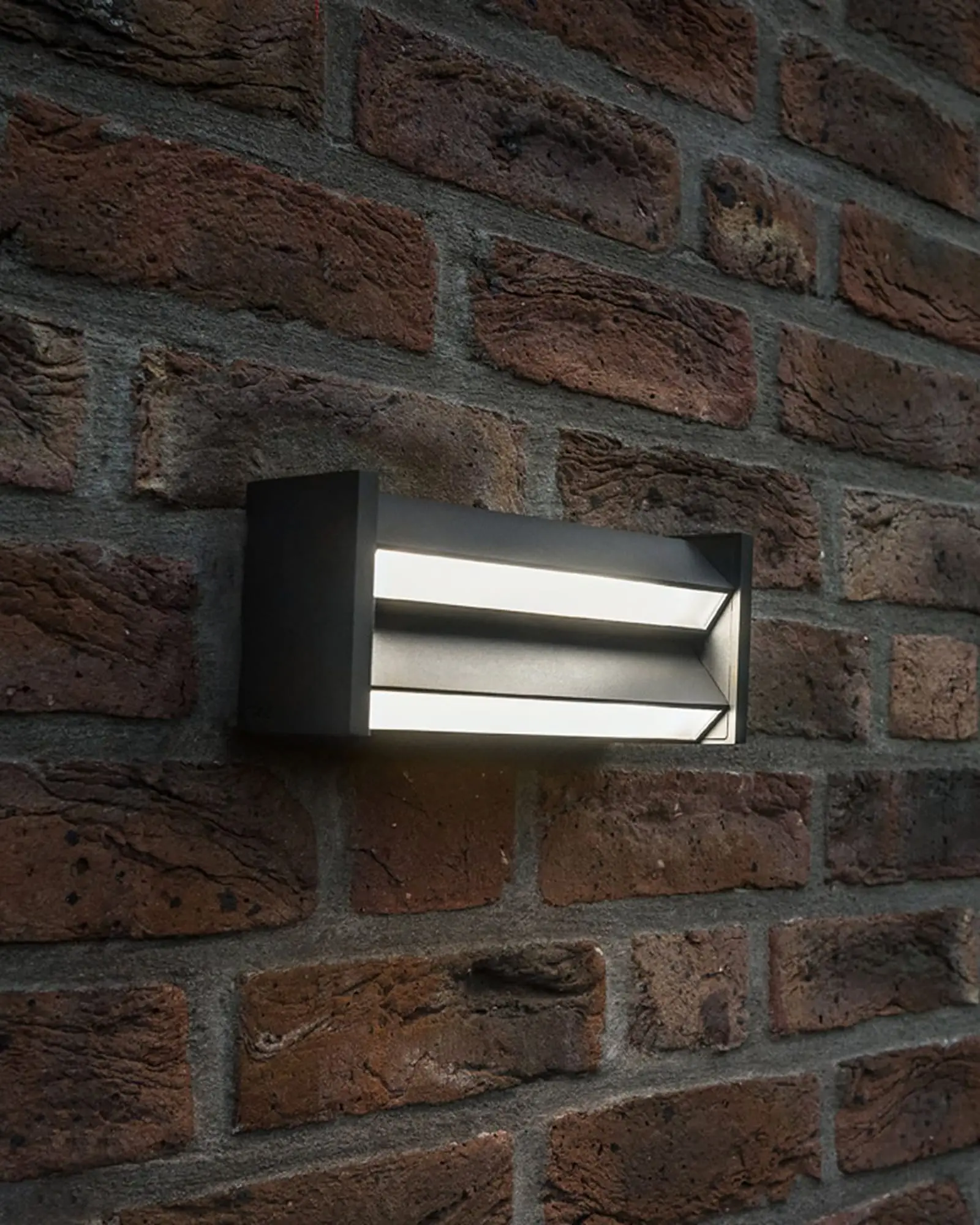 Slat Wall Light - Image 2
