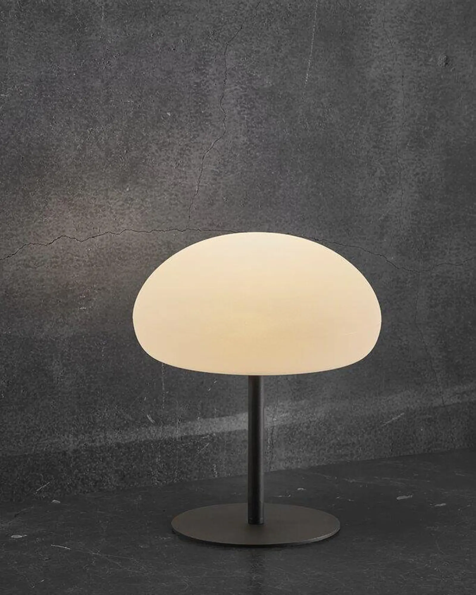 Sponge Table Lamp - Image 3