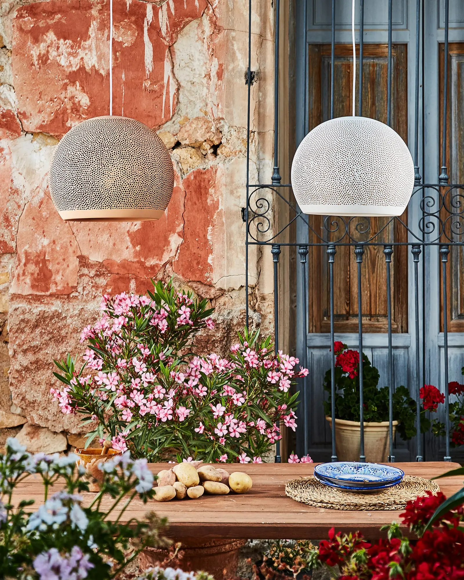 Sponge Up Pendant Light - Image 4